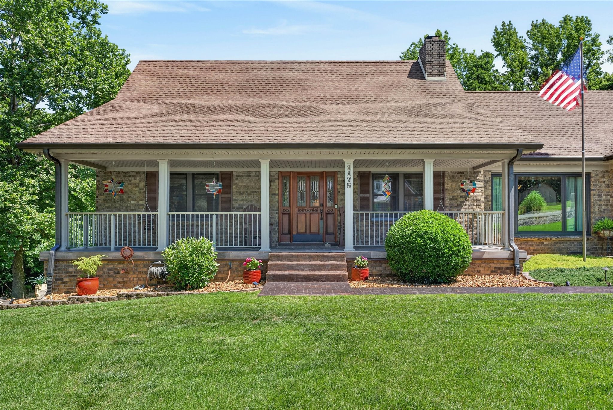 1175 Hutcheson Ln