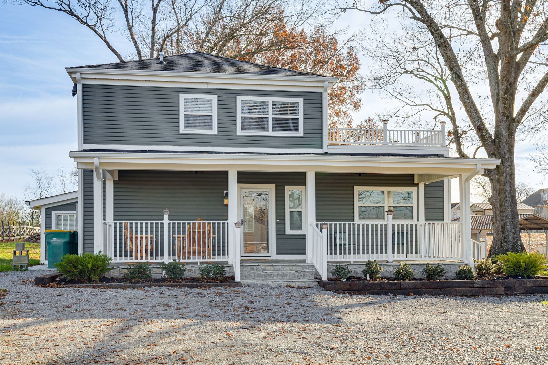 319 E Hill Ave