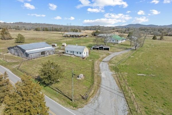 3261 Bell Rd