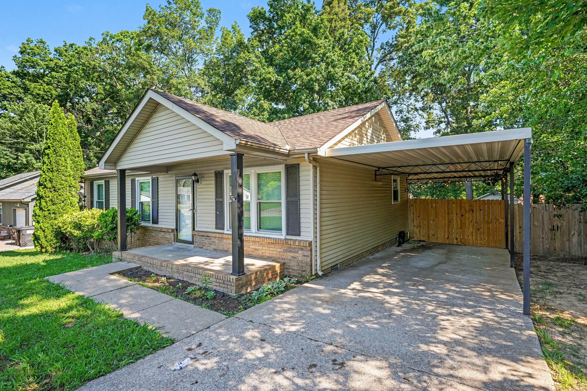 217 Bob White Dr