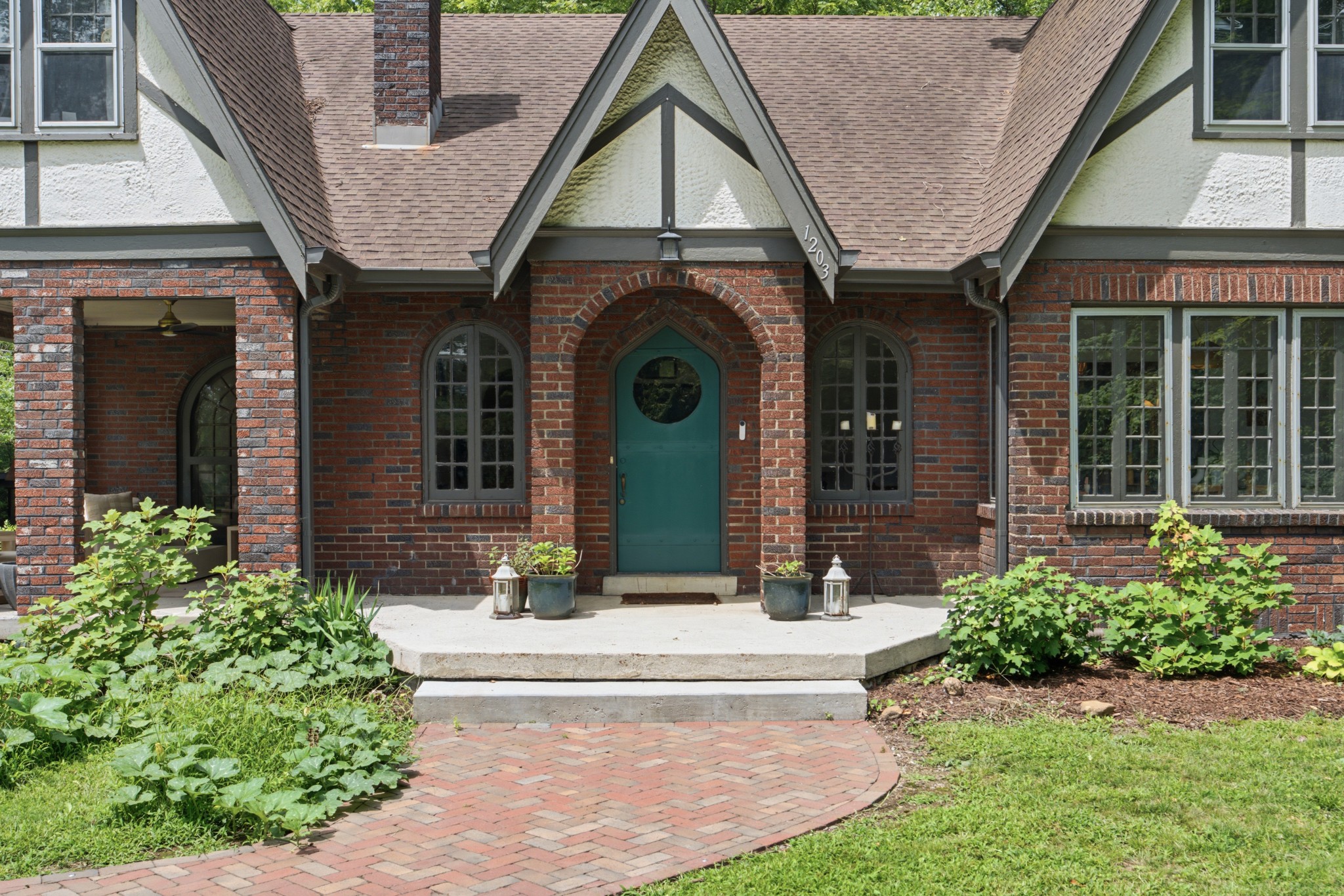 1203 McGavock Pike