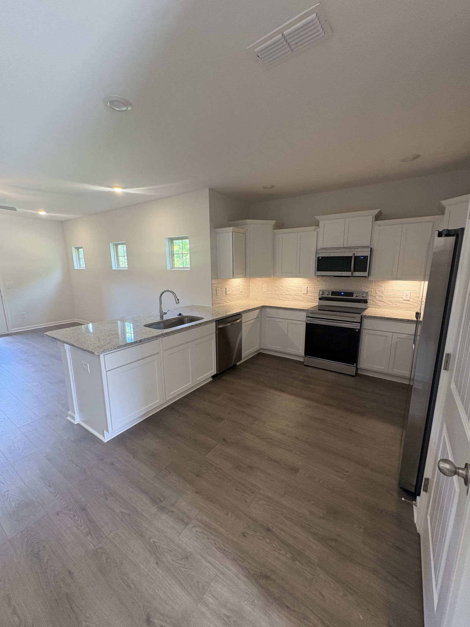 180 Ace Ave