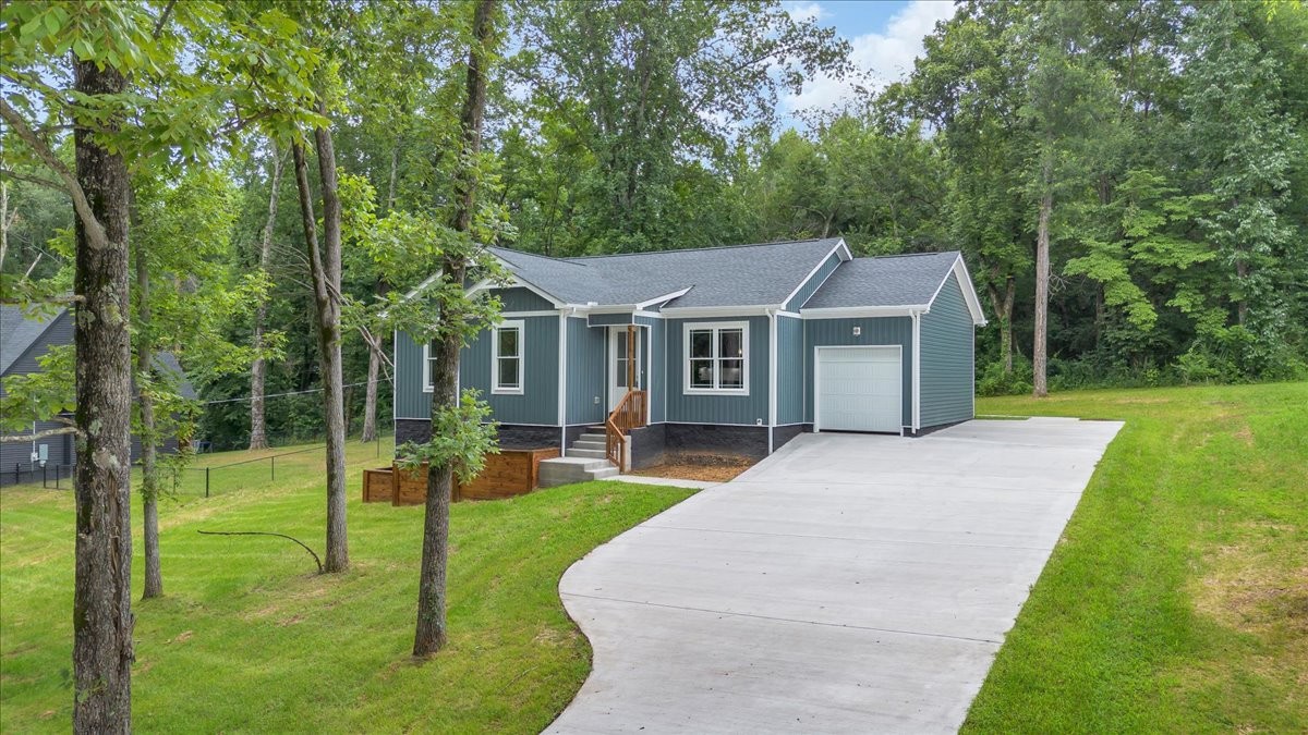 634 Mountain View Dr
