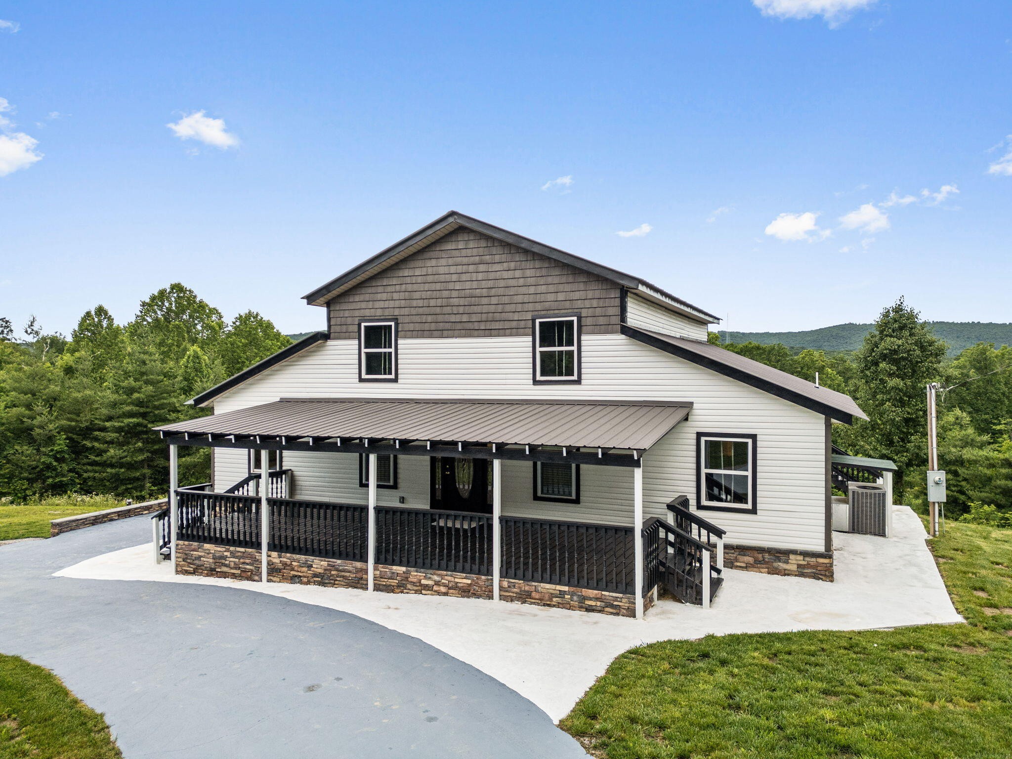 198 Spring Road
