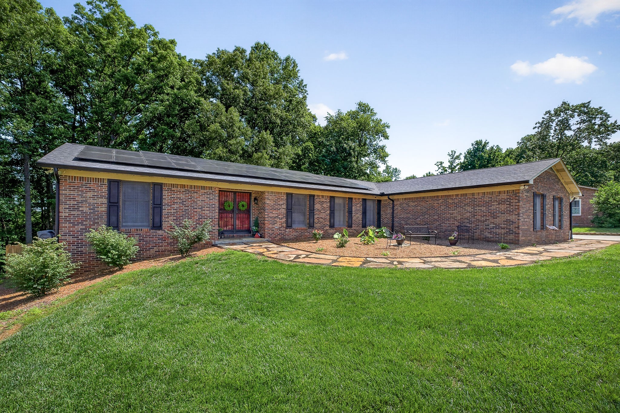 1331 Apple Valley Ct