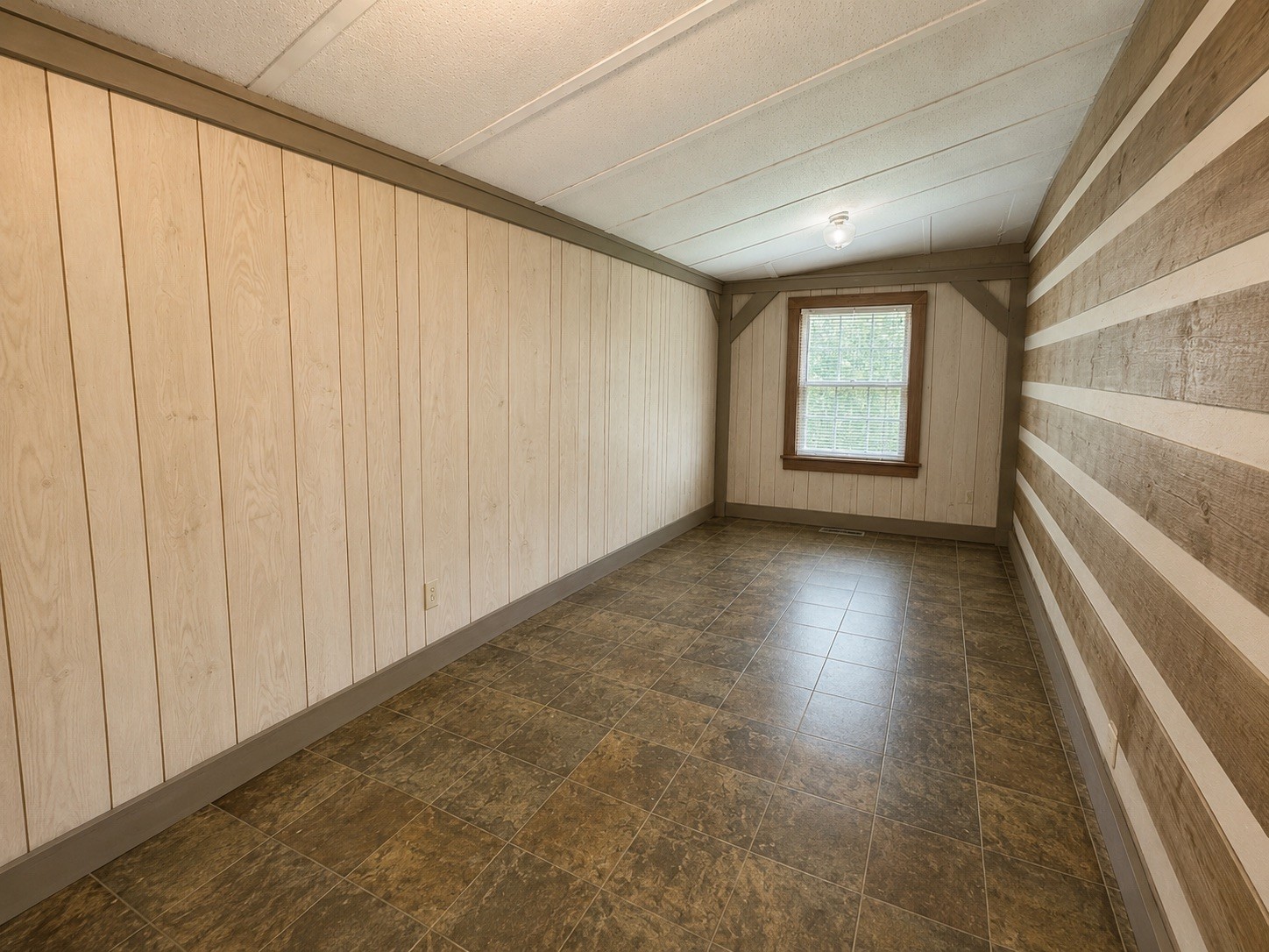 312 Grand View Dr