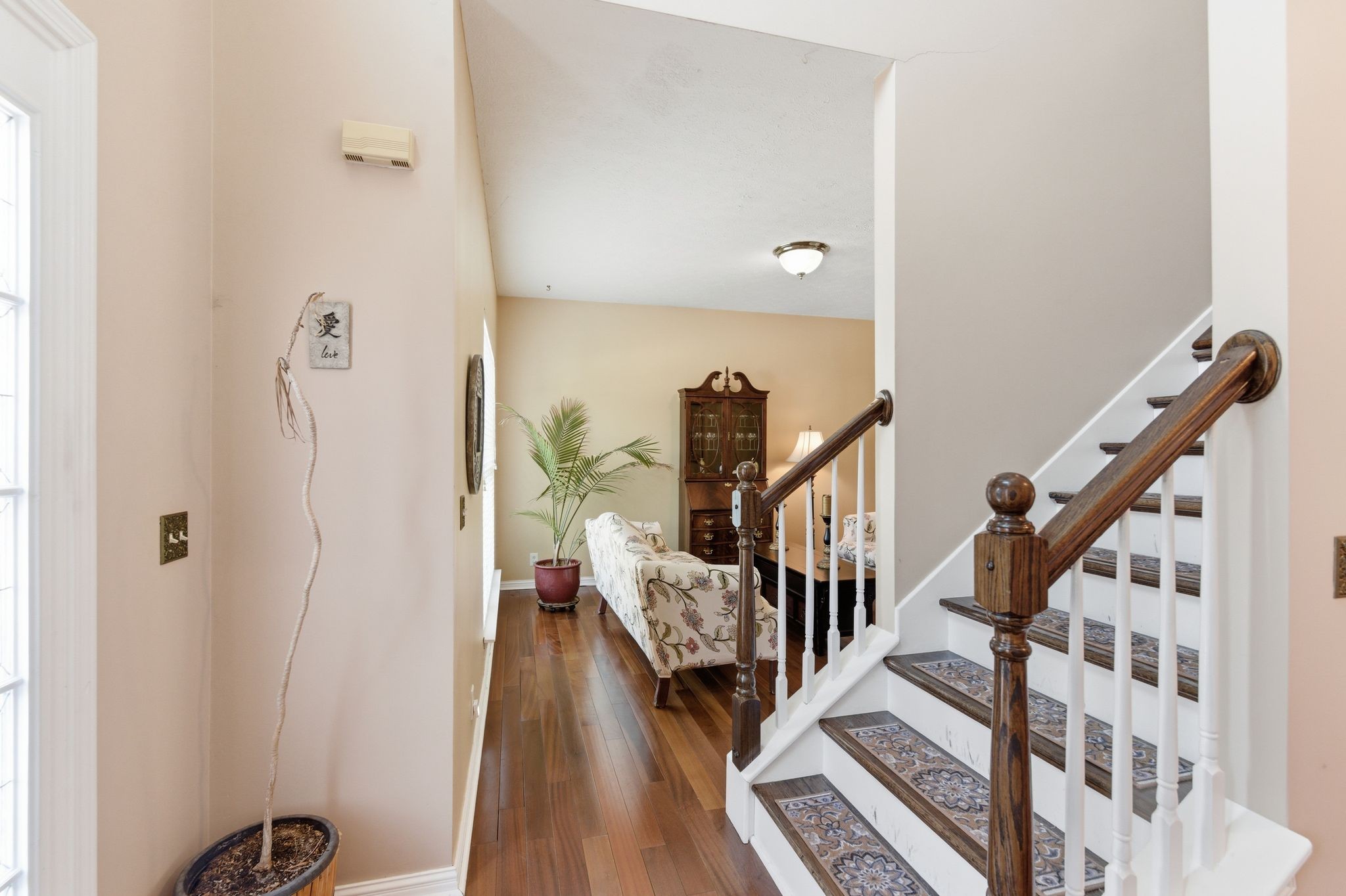 328 Moonwater Ct