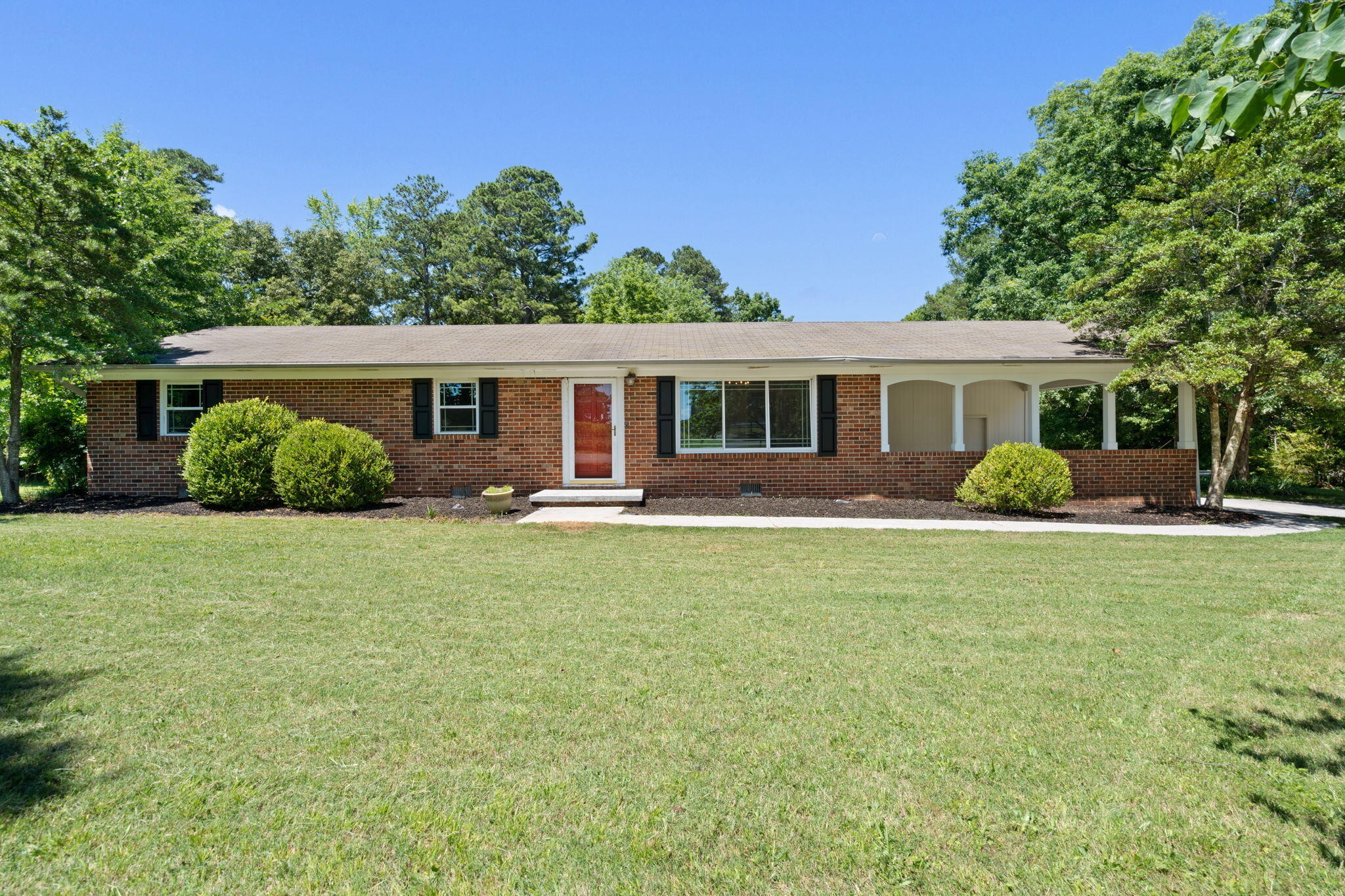 200 Country Club Drive, SW