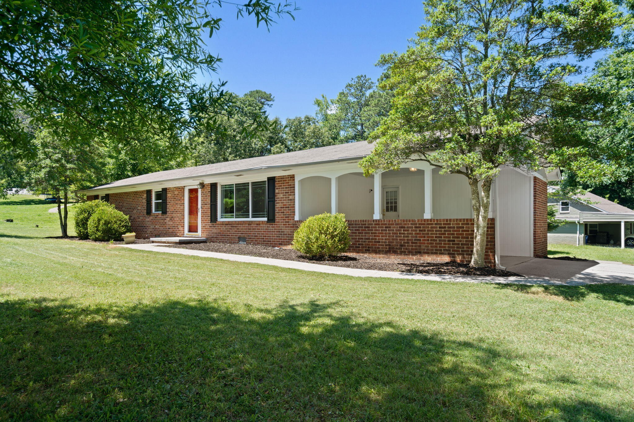 200 Country Club Drive, SW