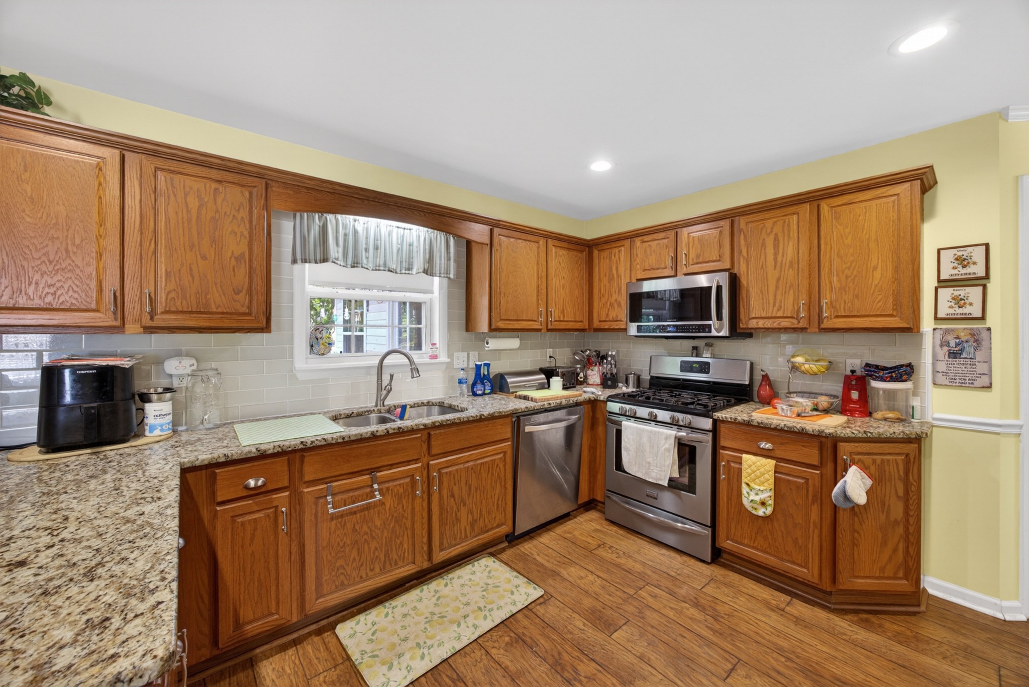 2403 N Pointe Cove Cir