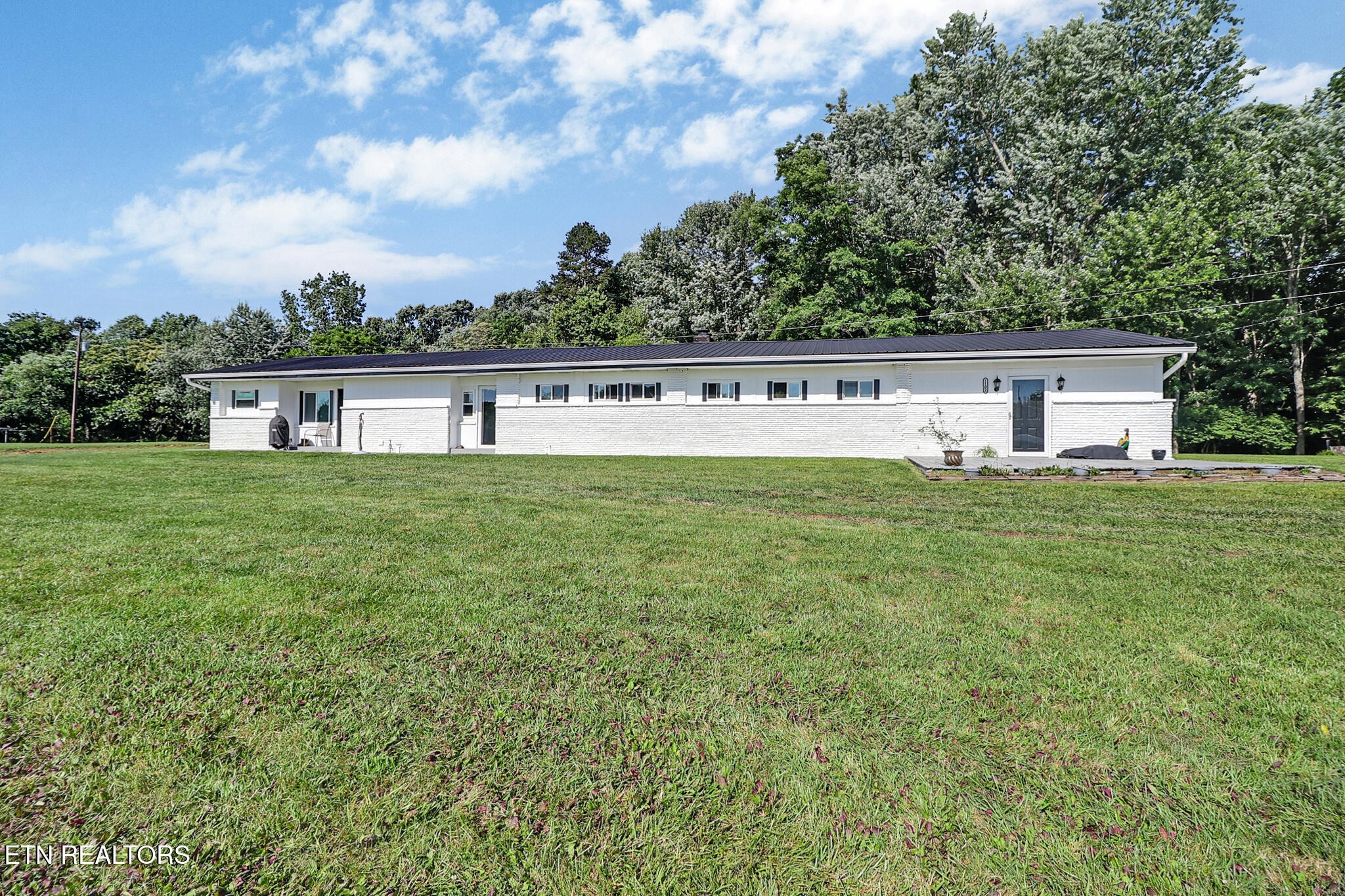 1104 Allardt Hwy