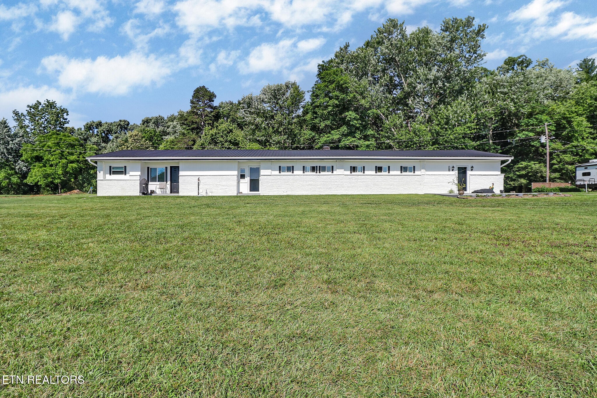 1104 Allardt Hwy