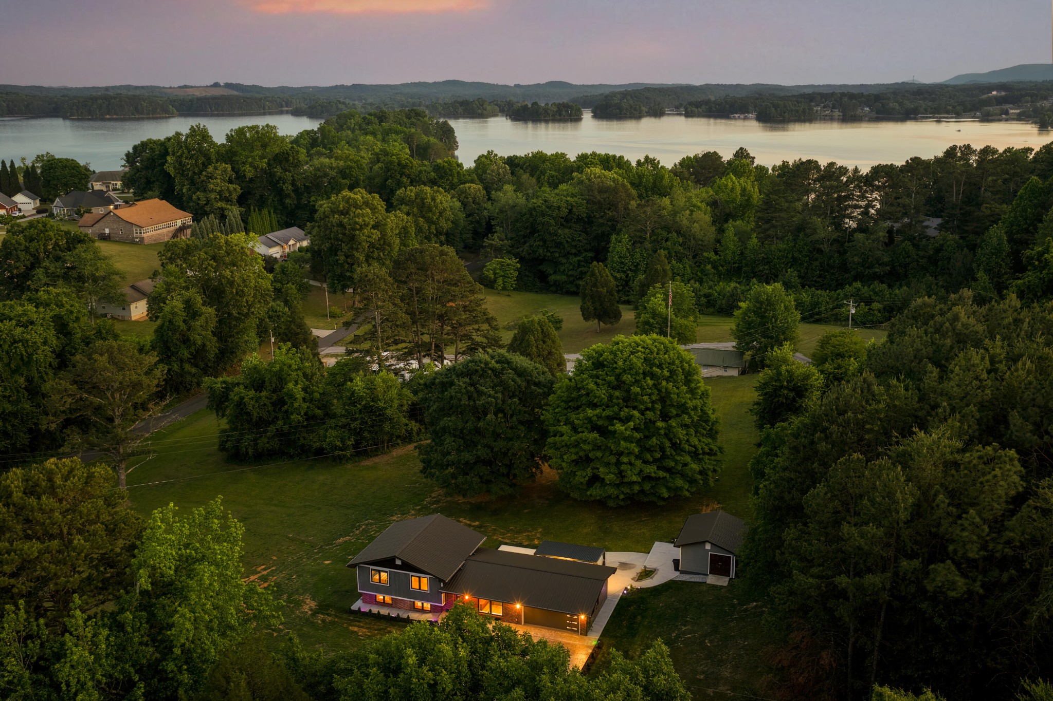 552 Dreamland Road