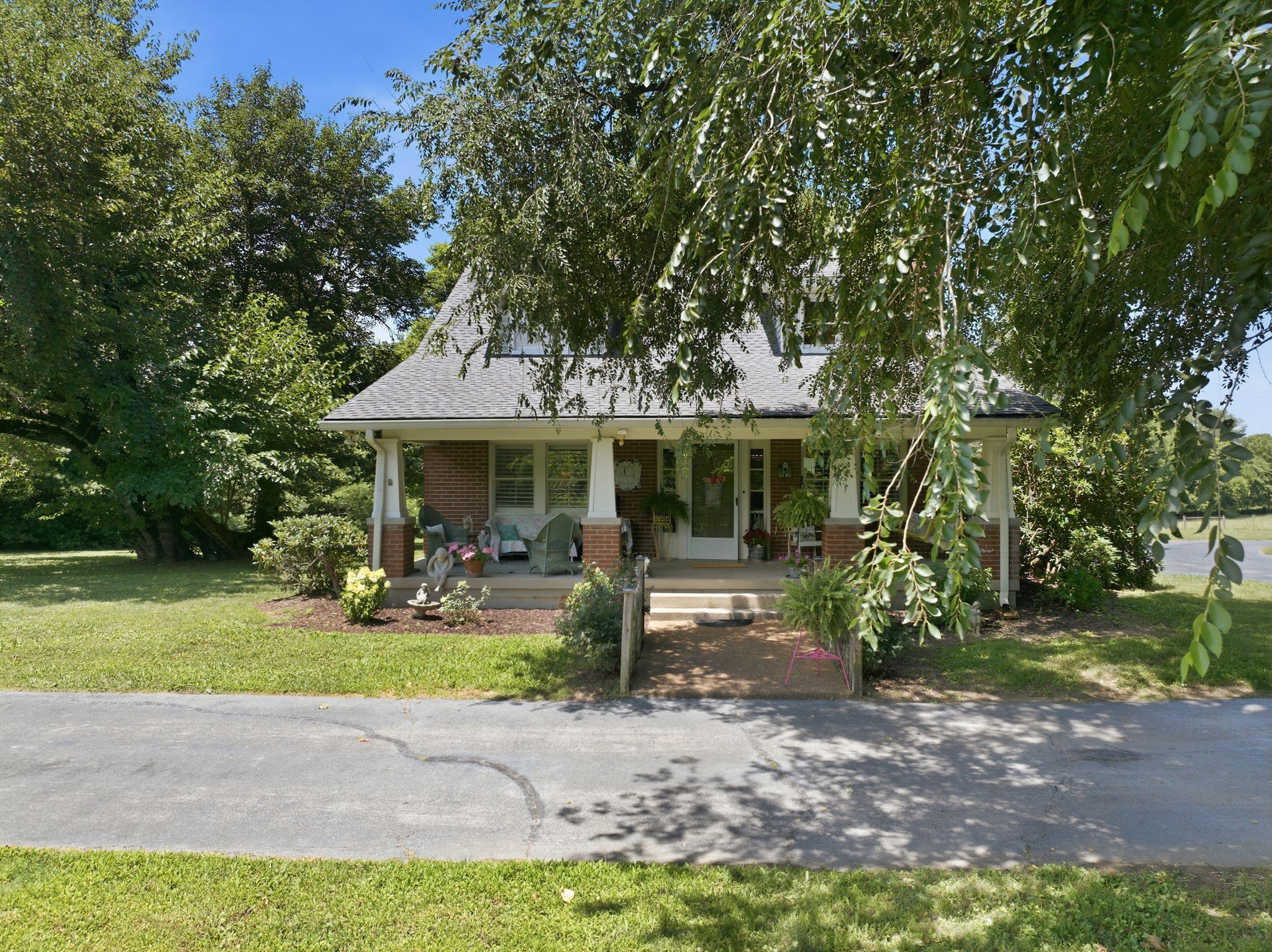 445 Carters Creek Pike