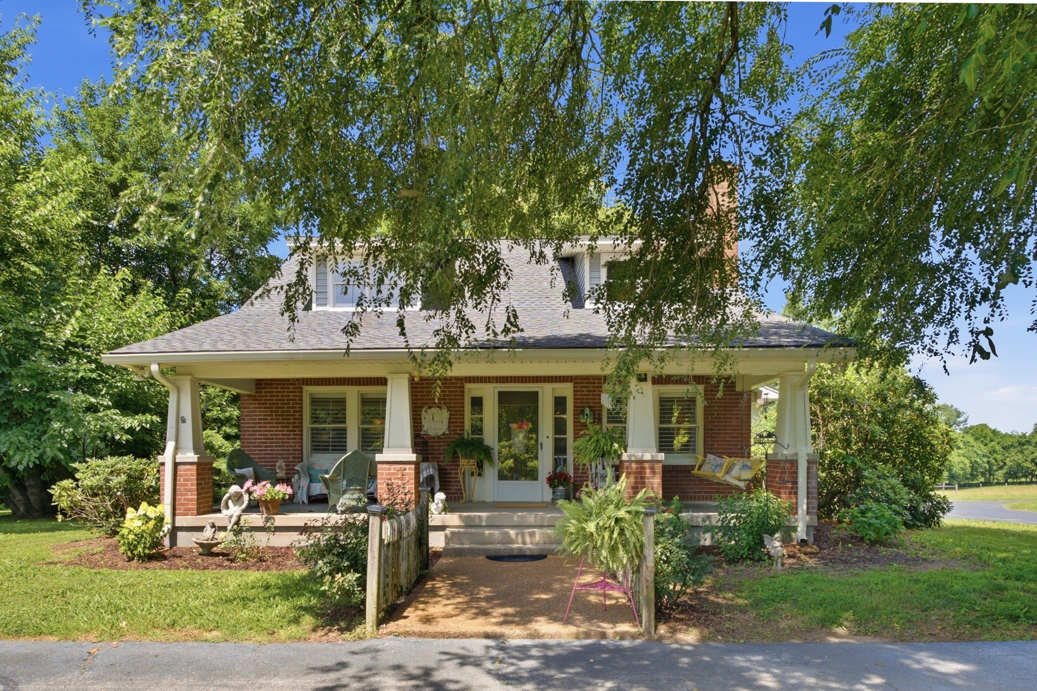 445 Carters Creek Pike
