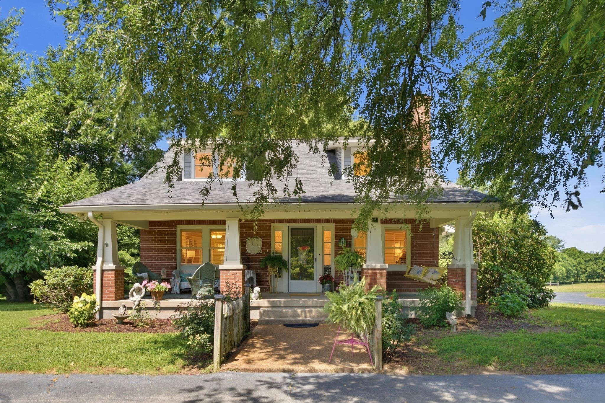 445 Carters Creek Pike