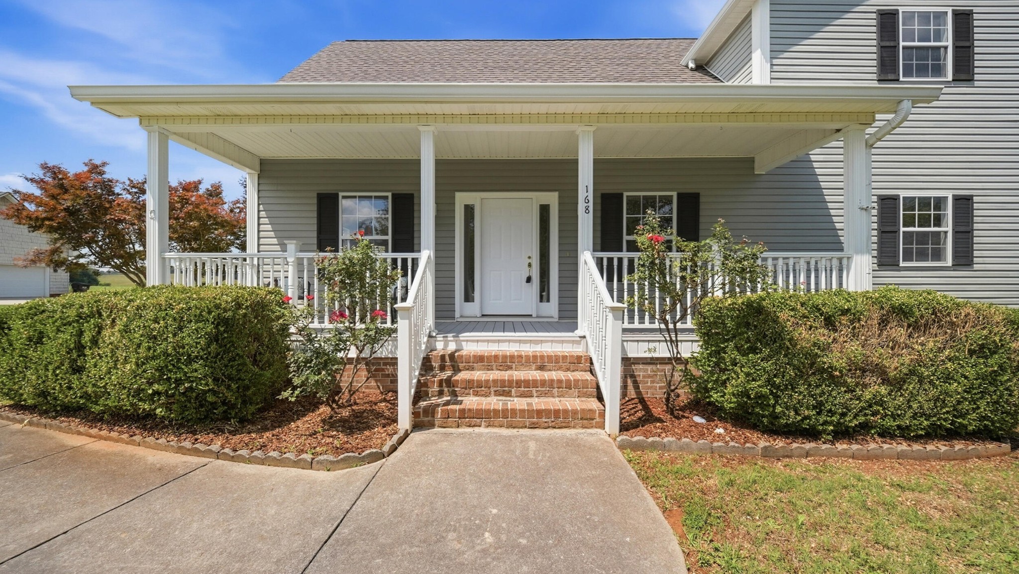168 Windermere Lane, NE