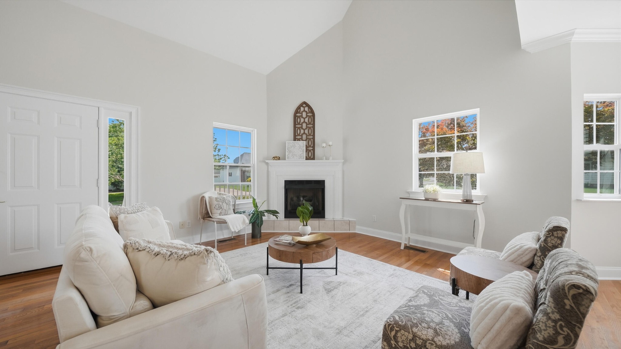 168 Windermere Lane, NE