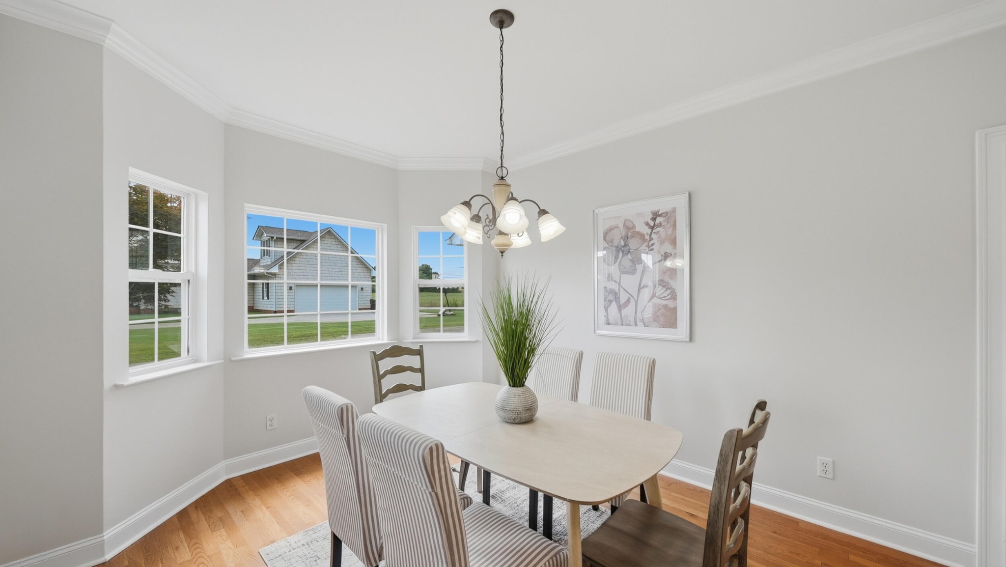 168 Windermere Lane, NE
