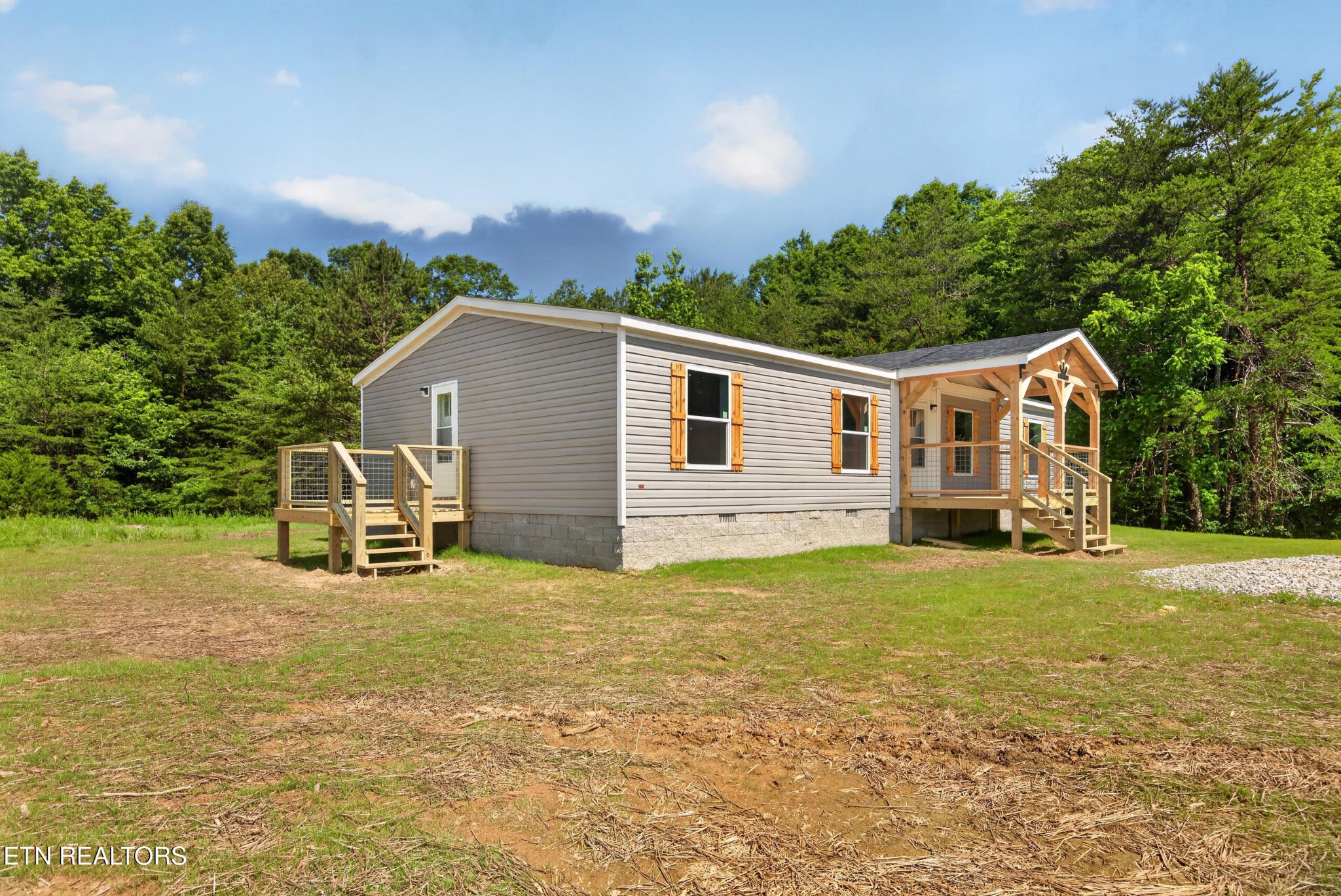 1090 Bill Black Rd