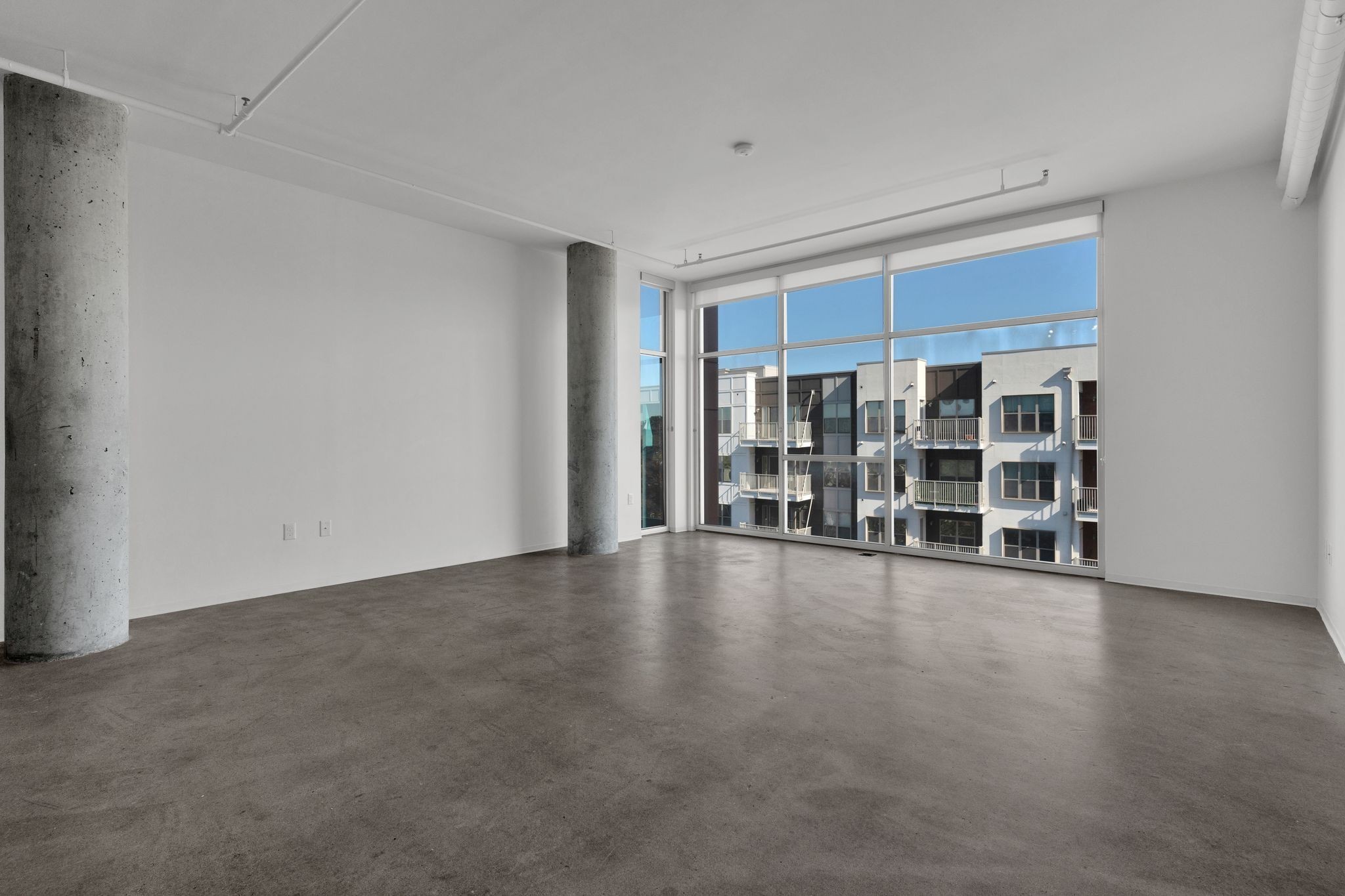 2115 Yeaman Pl