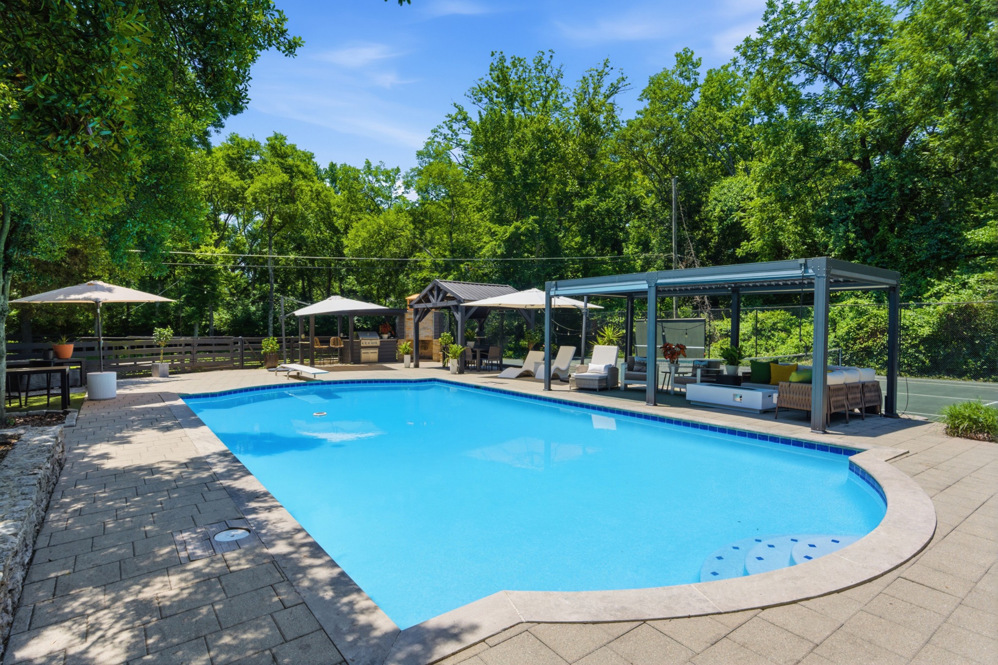 2419 Valley Brook Rd