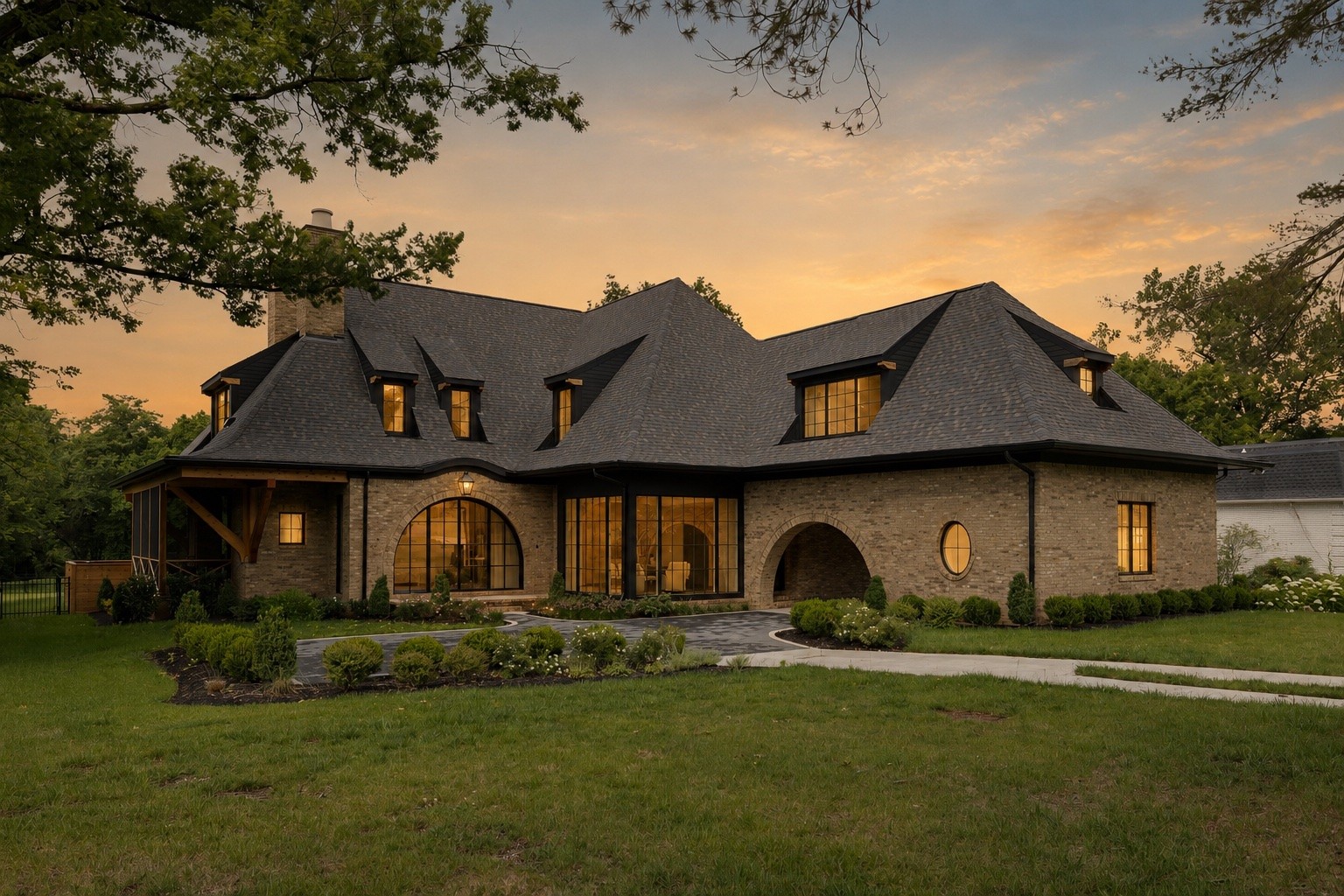 2805 Tyne Blvd