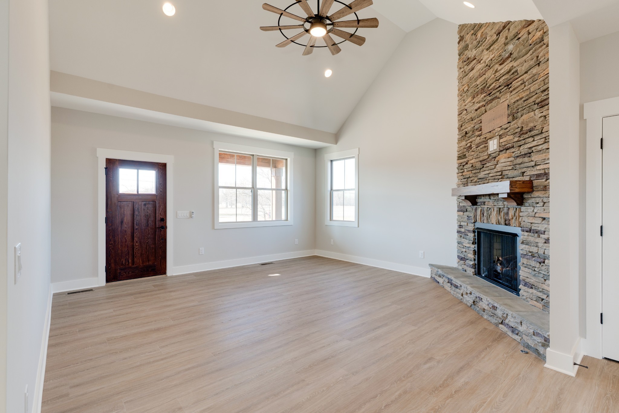 6841 Highway 41, N