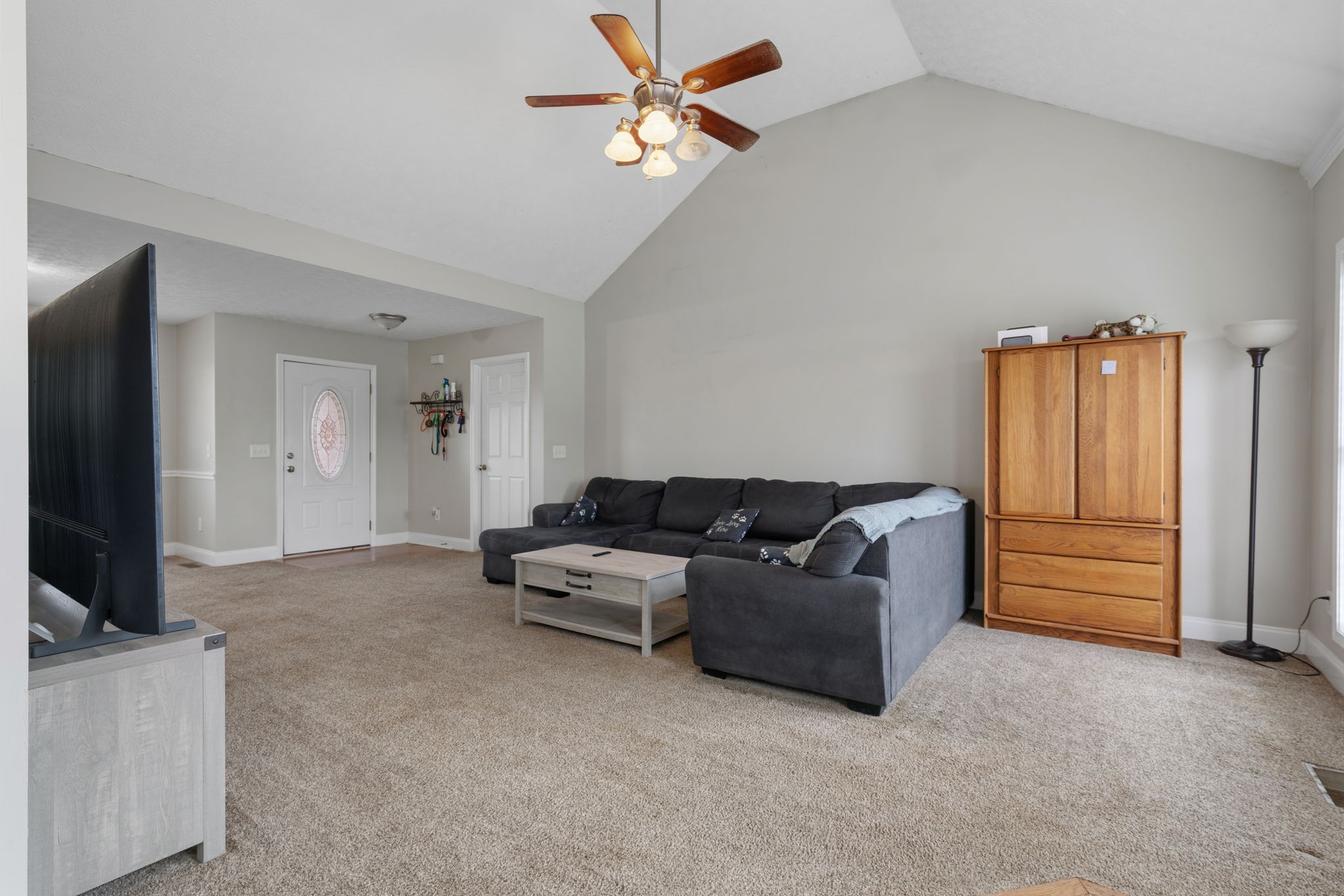 734 Lear Rd