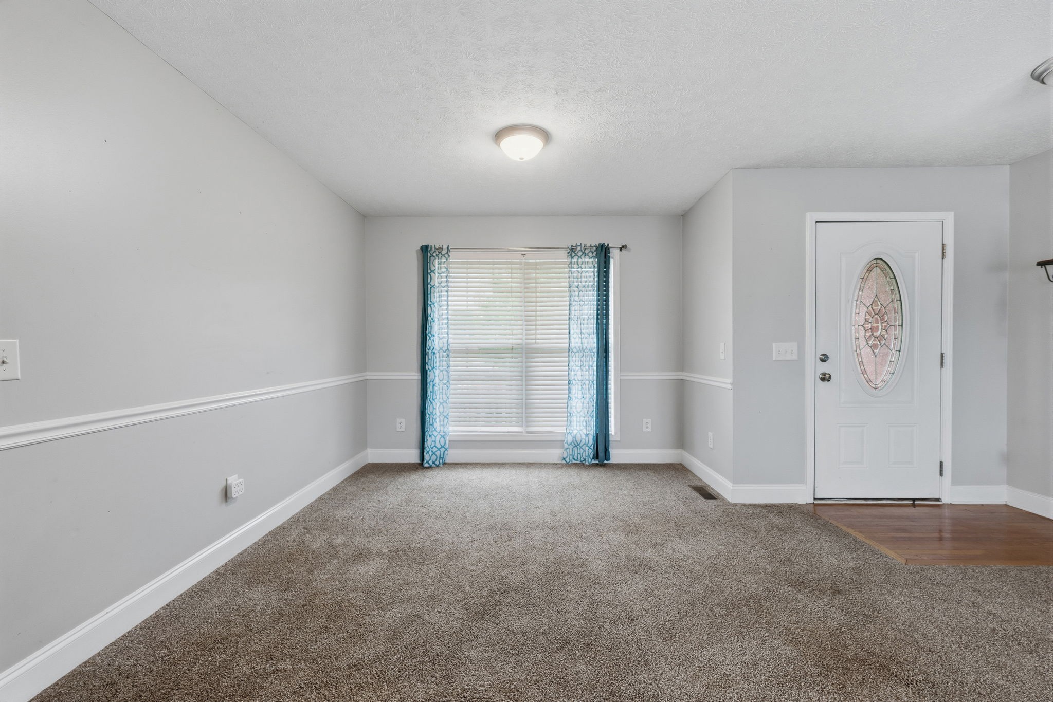 734 Lear Rd