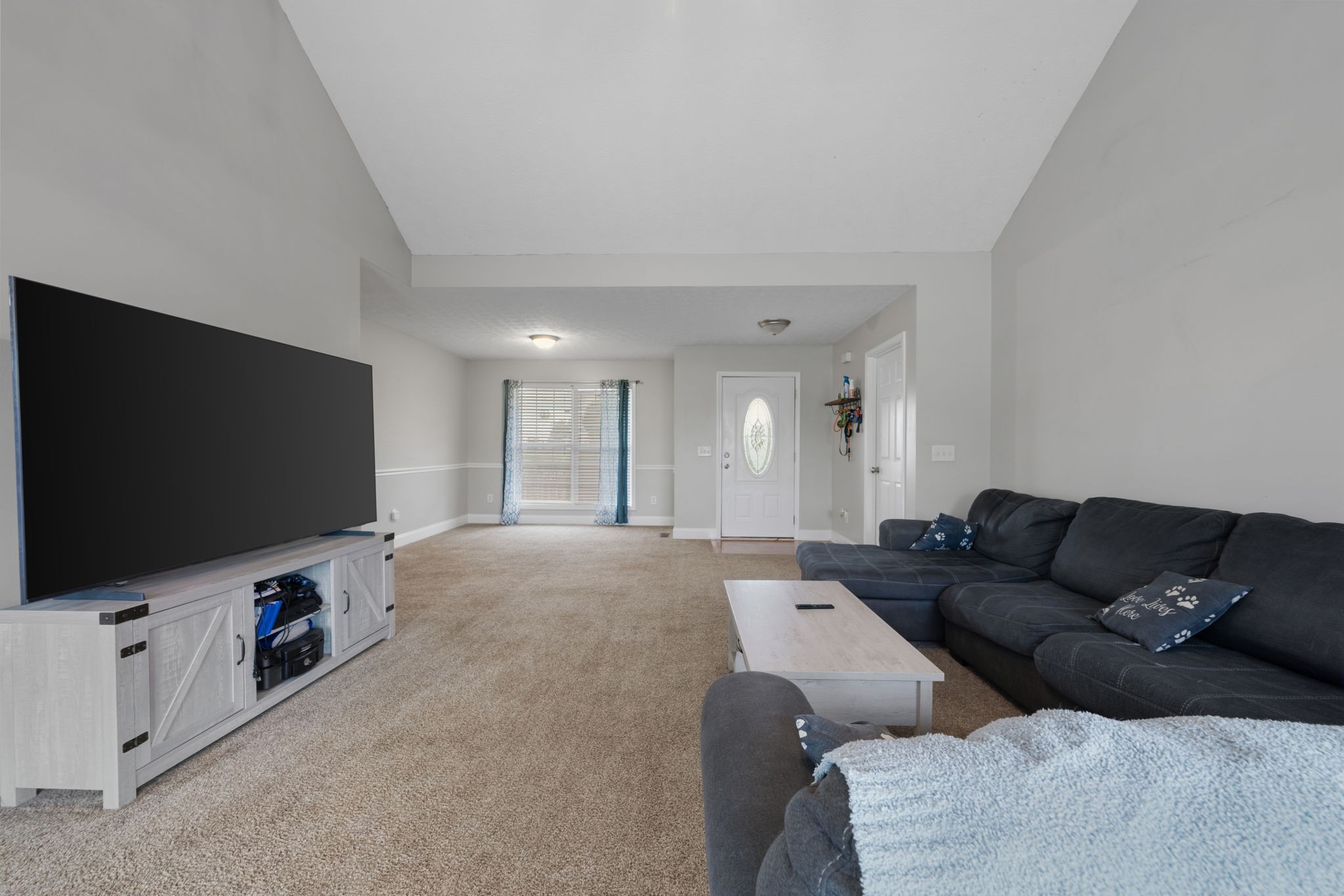 734 Lear Rd