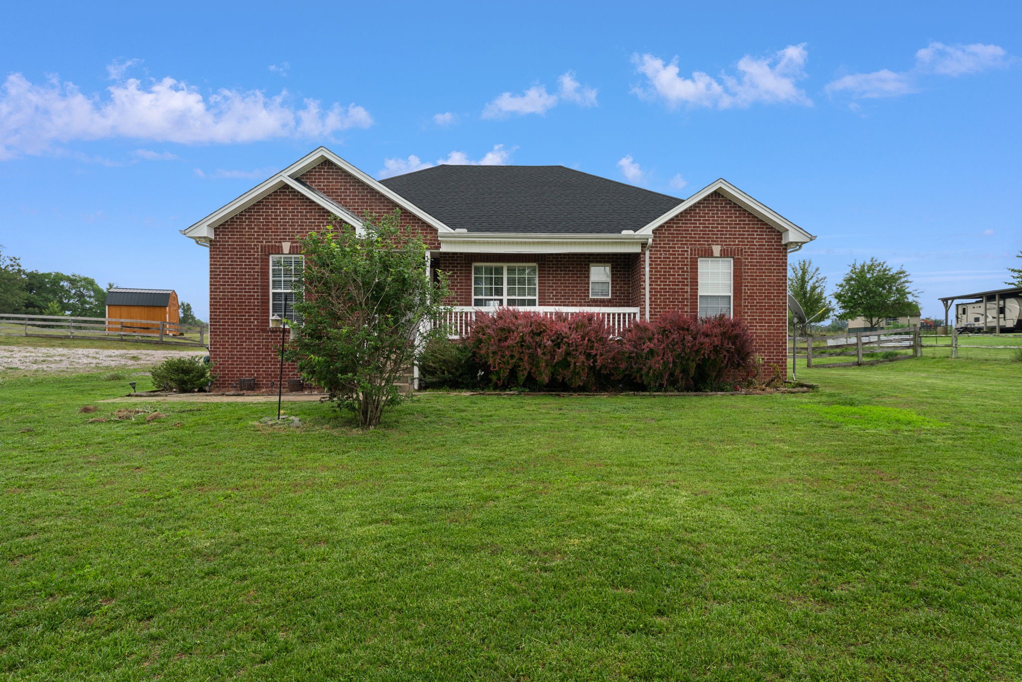 734 Lear Rd