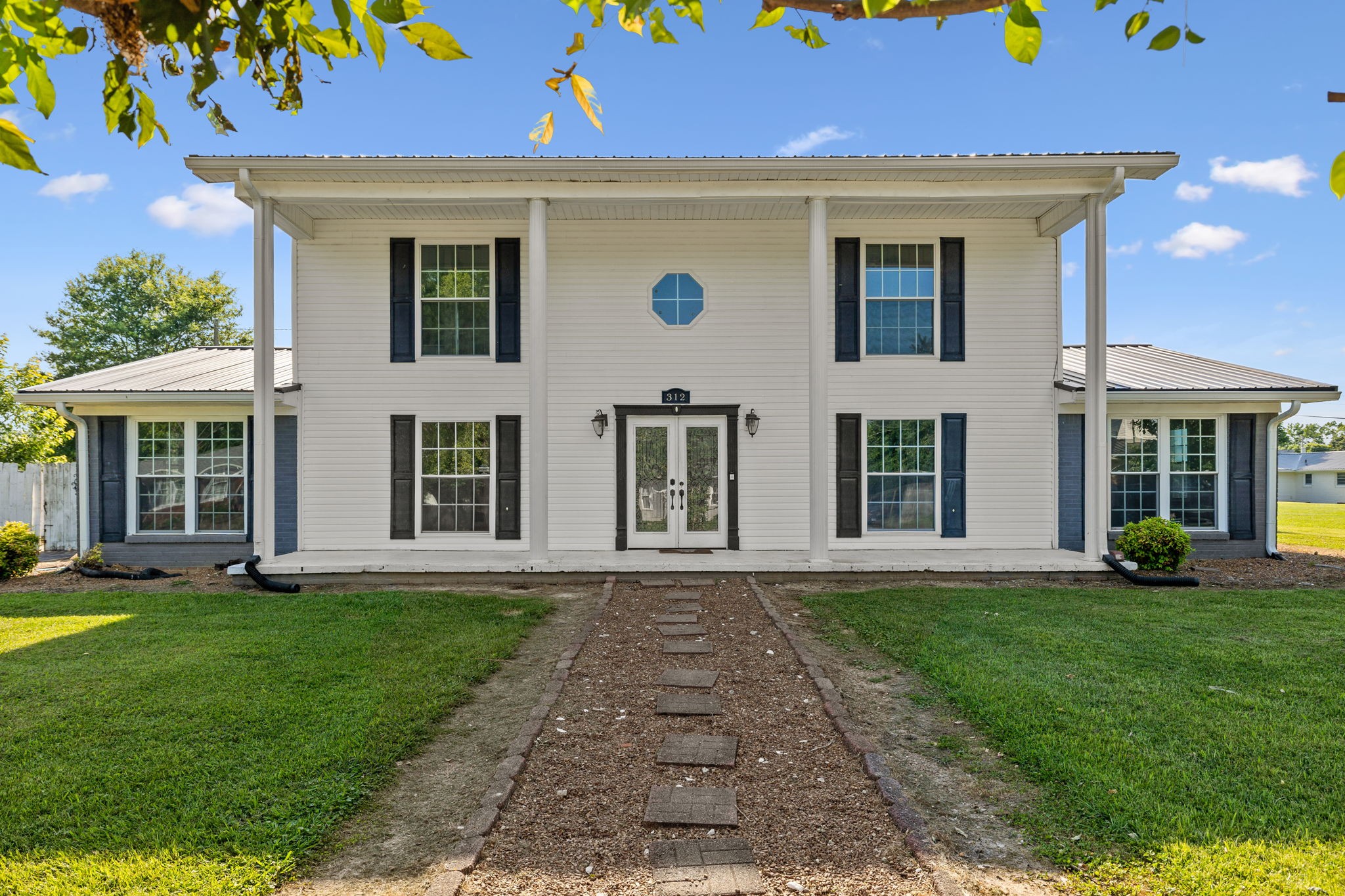 312 Hinson St