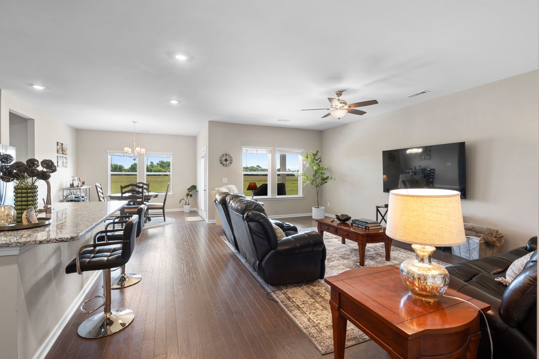 4926 Turquoise Ln