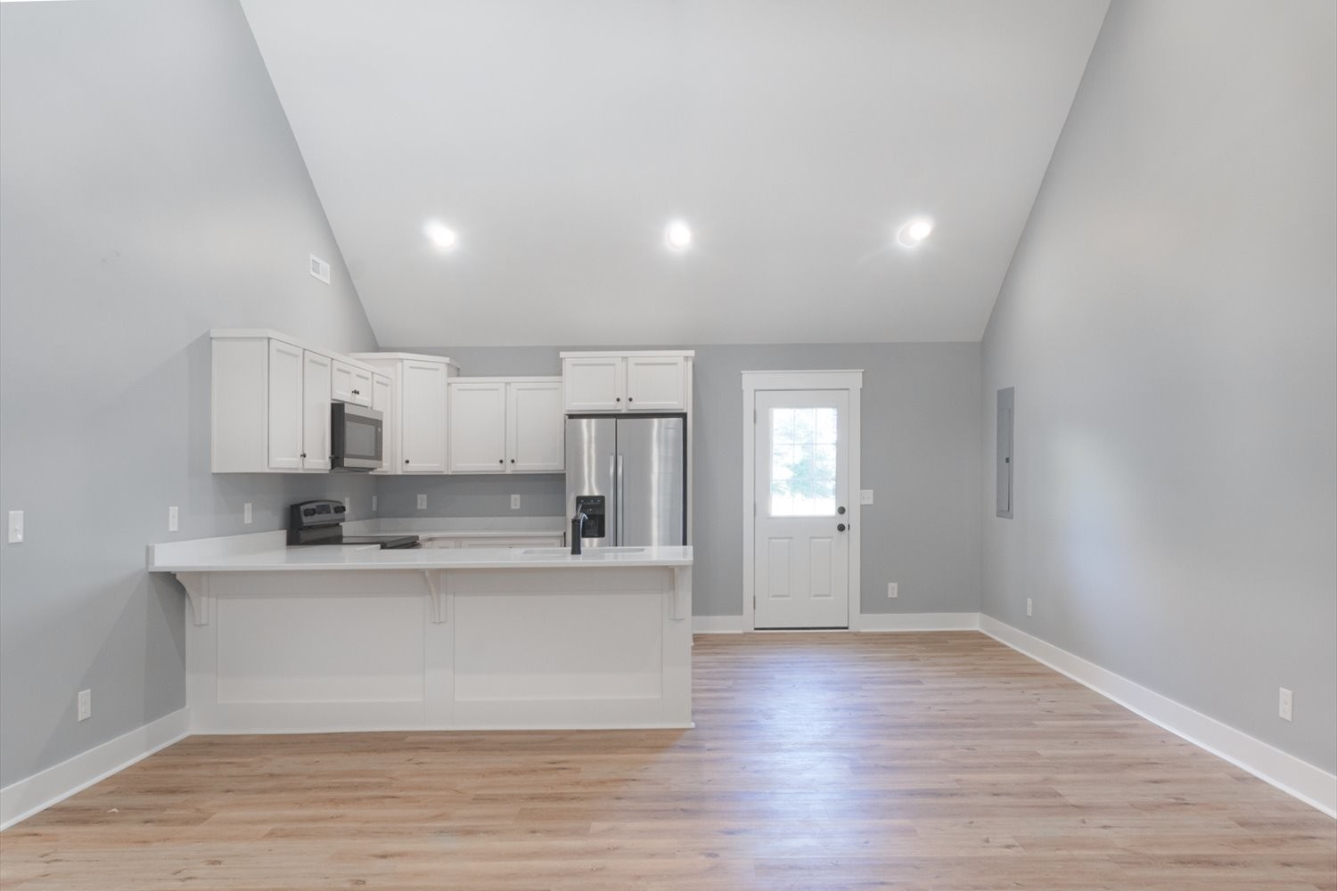 1181 Hilltop Drive