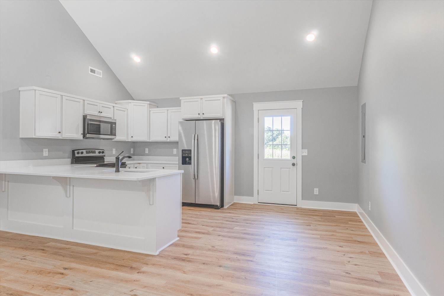 1181 Hilltop Drive