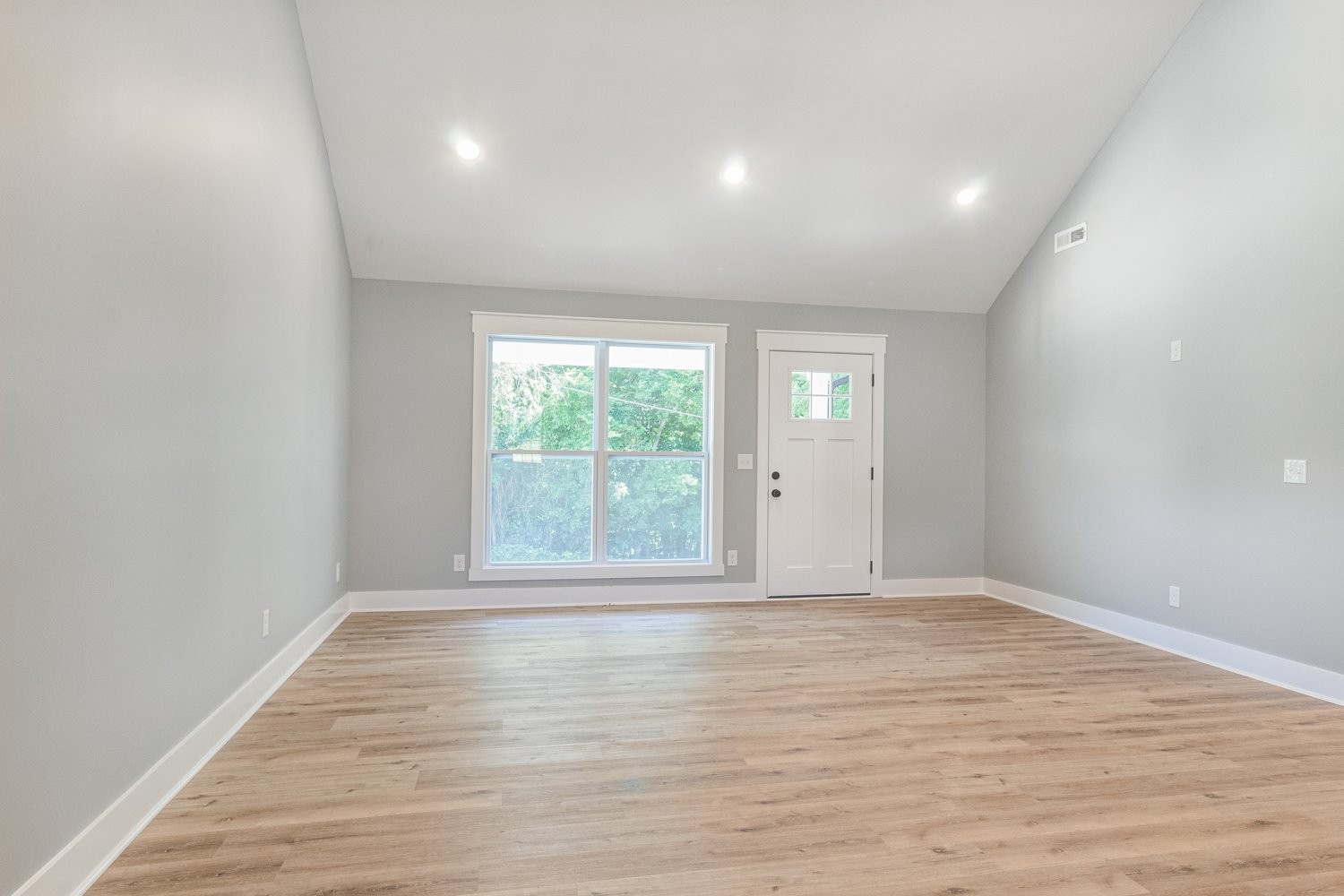 1181 Hilltop Drive