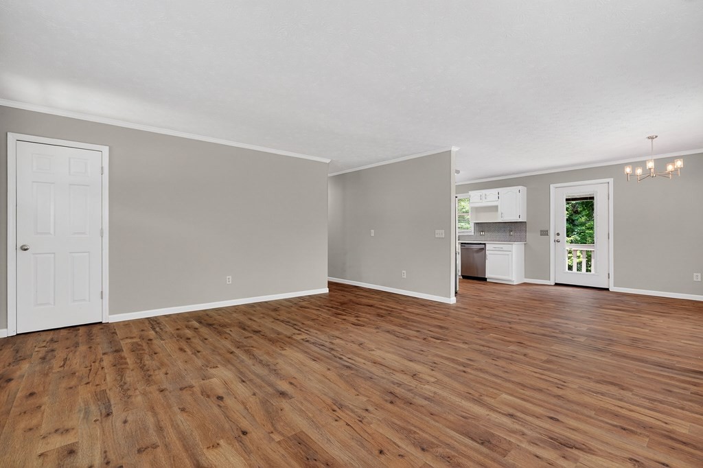 2600 Lake Valley Dr
