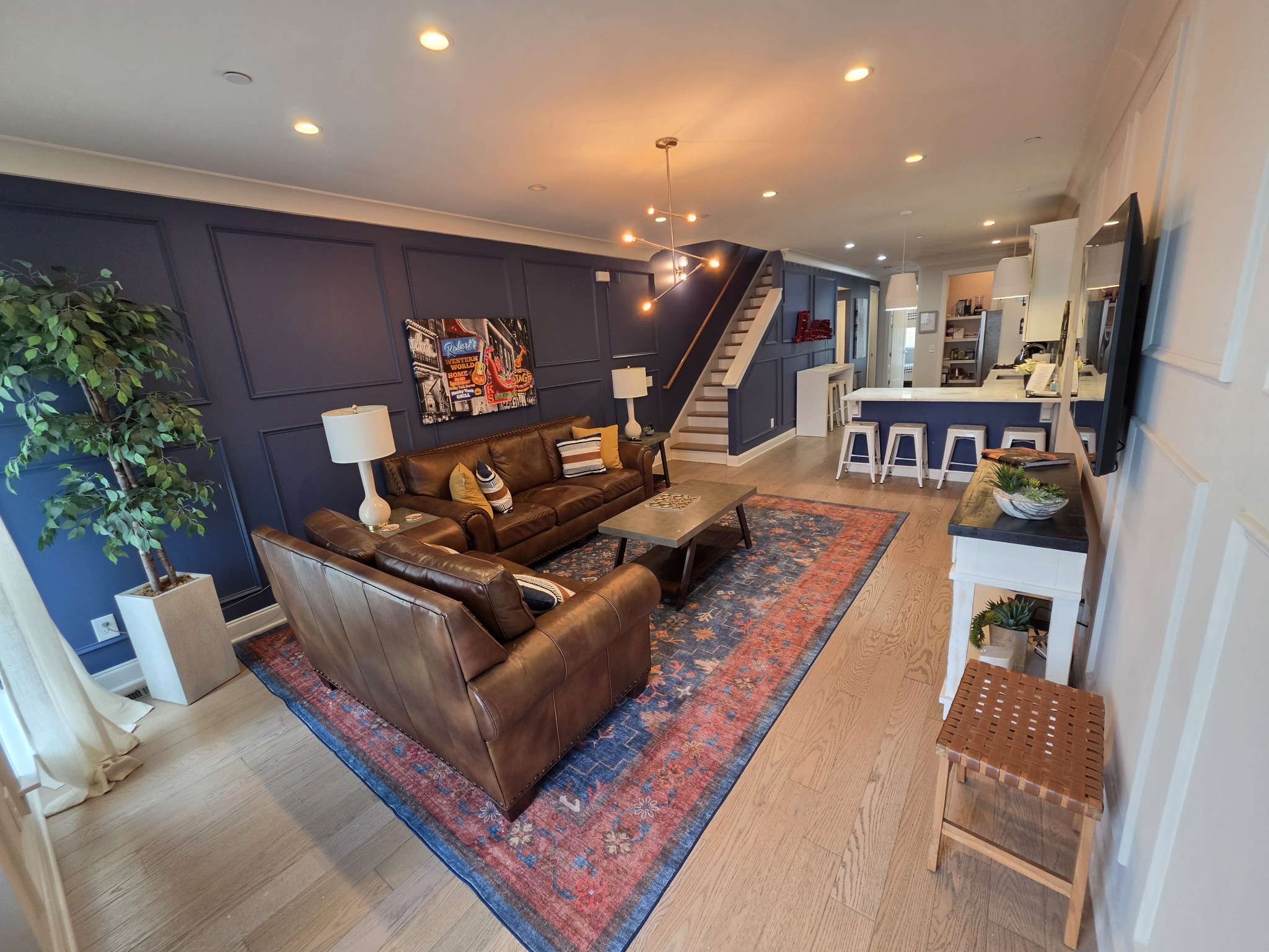 1018 Wedgewood Ave