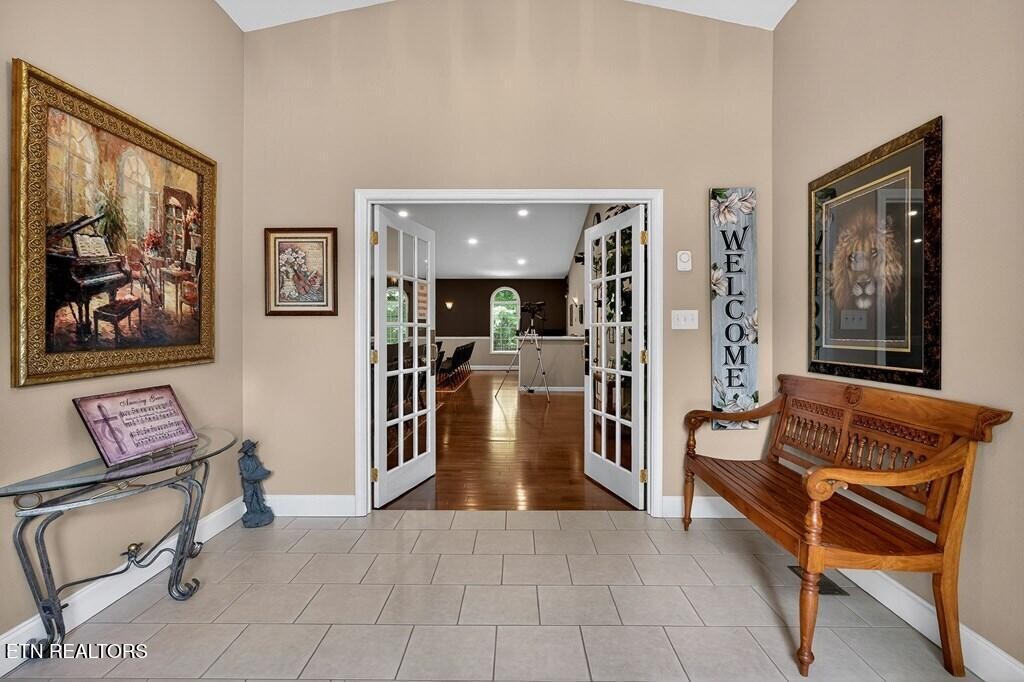 67 Woodlands Court