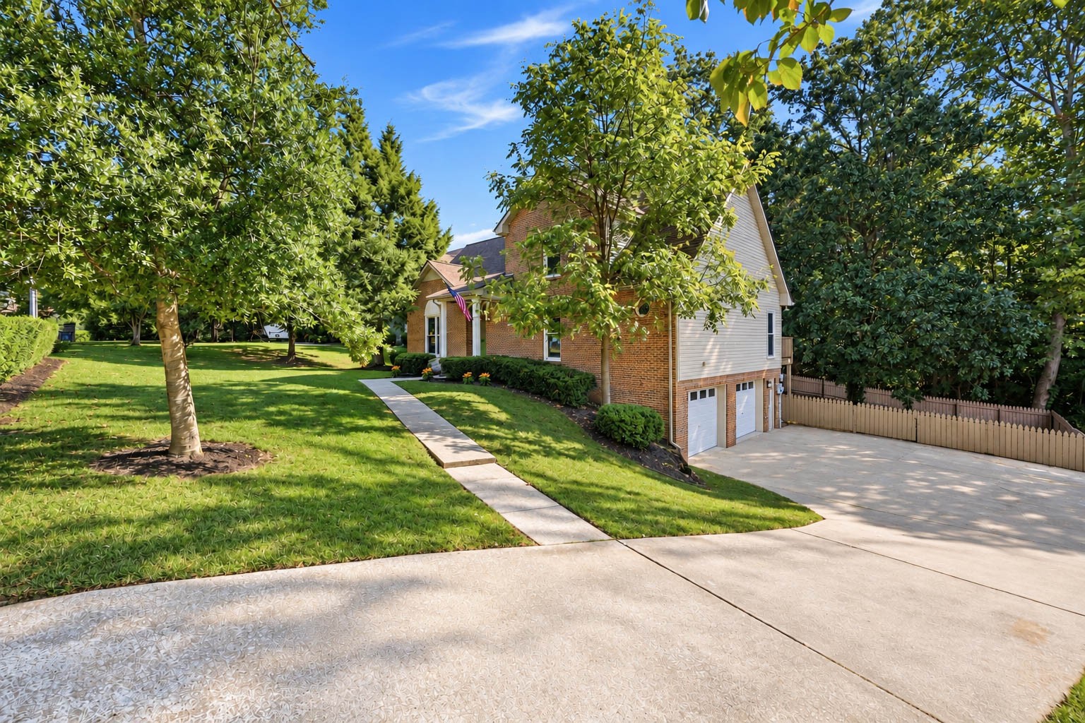 111 Vannoak Dr