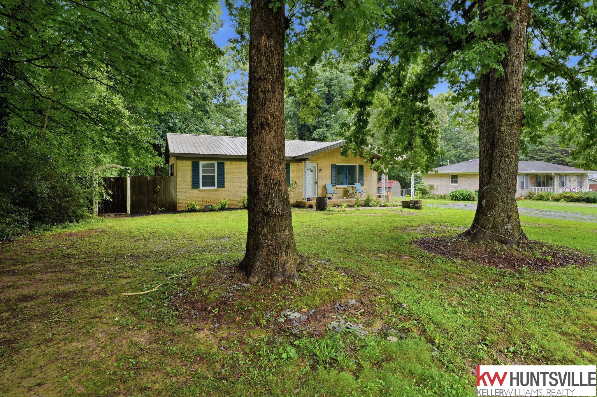 39 Eastwood Dr
