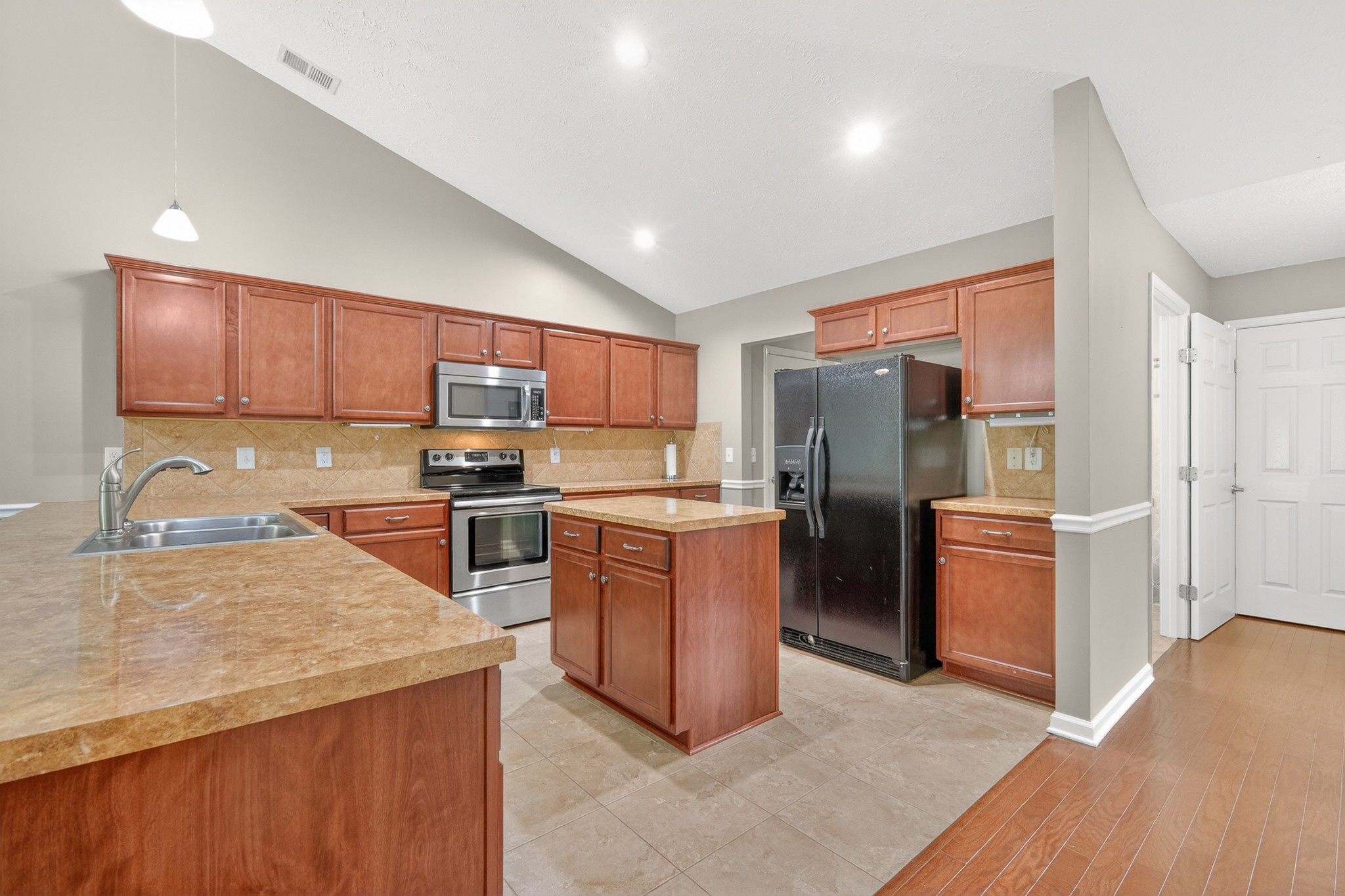 161 Plymouth Dr