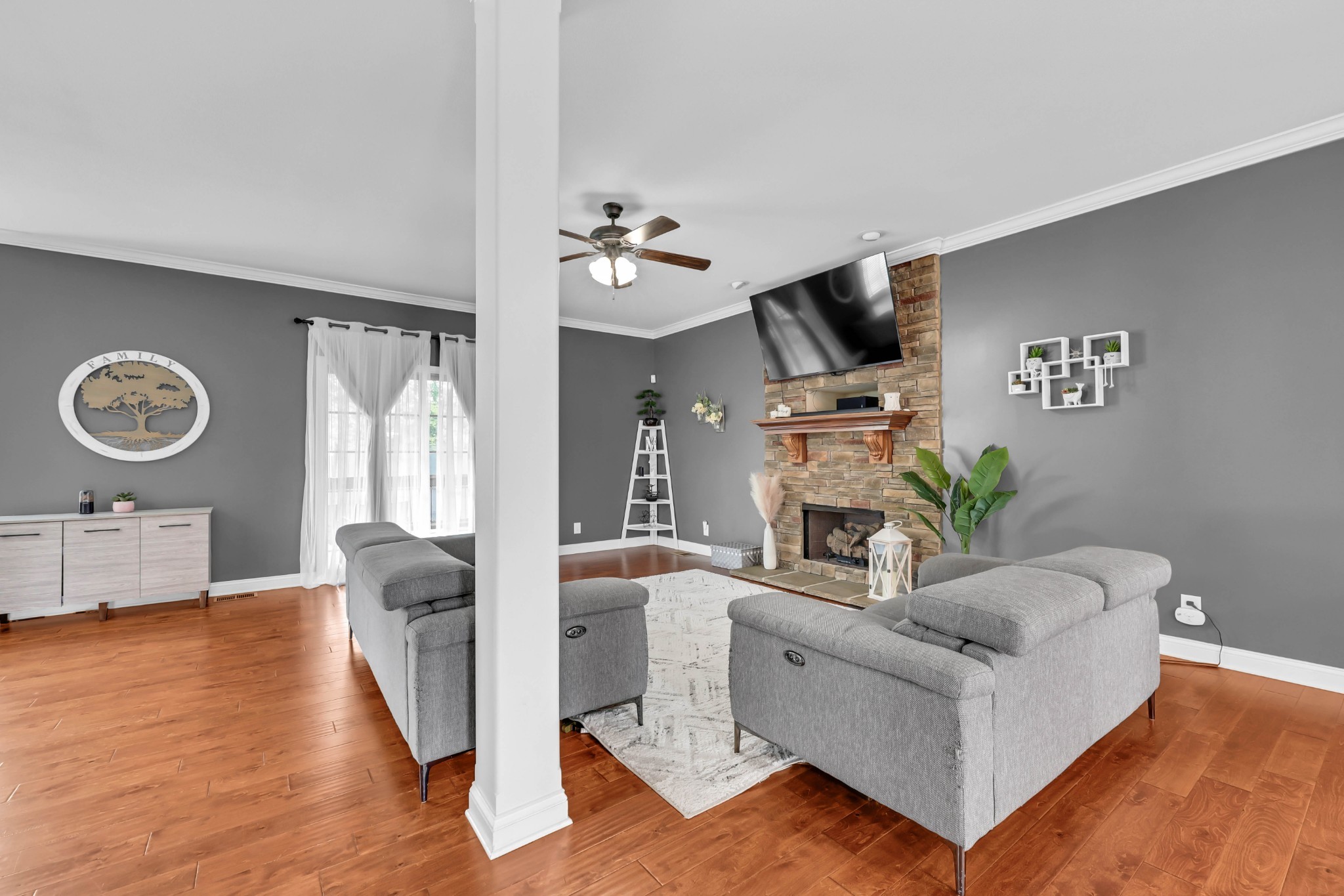 1520 EADS COURT