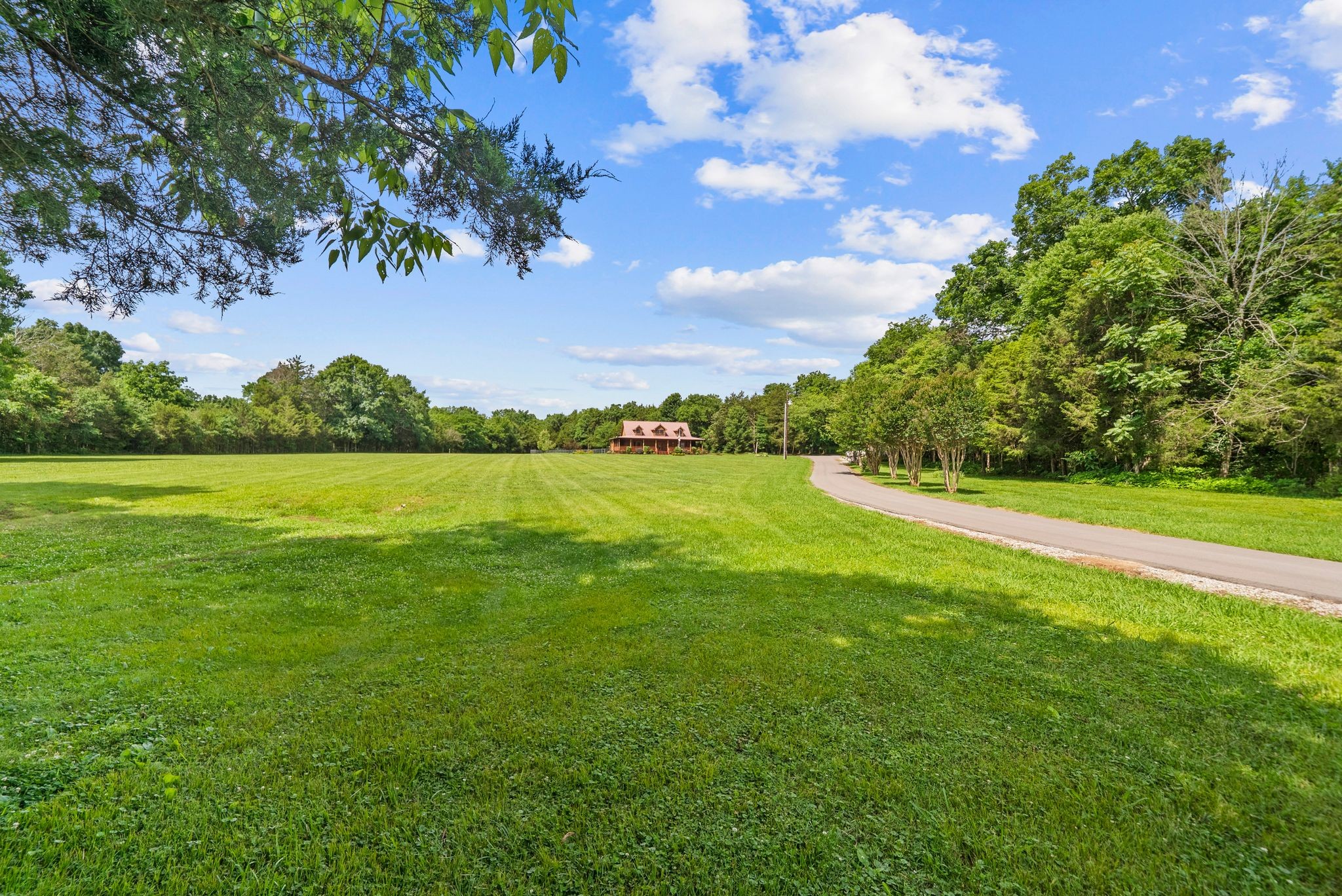 2465 Browns Mill Rd