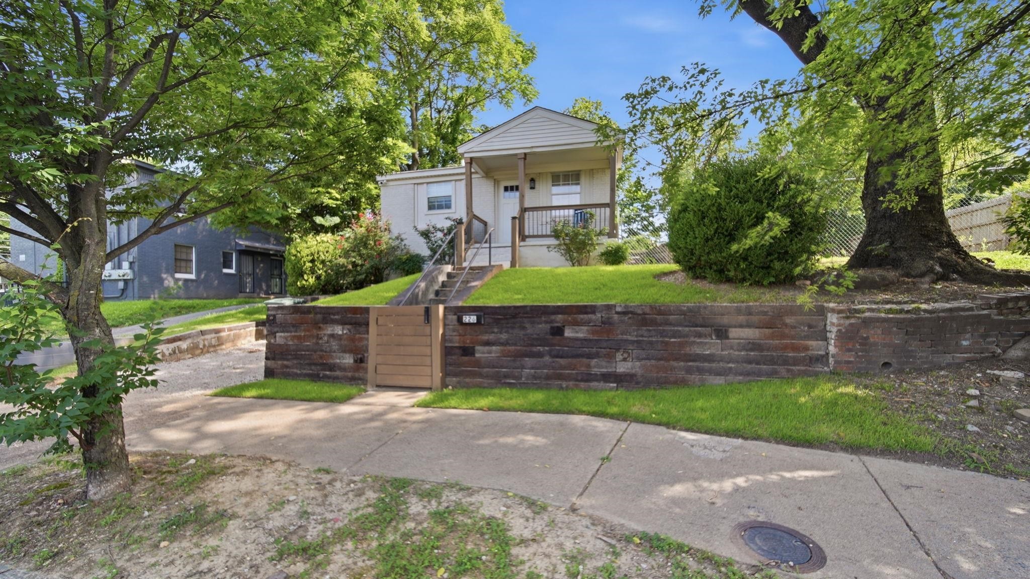 226 GREENLAW AVE