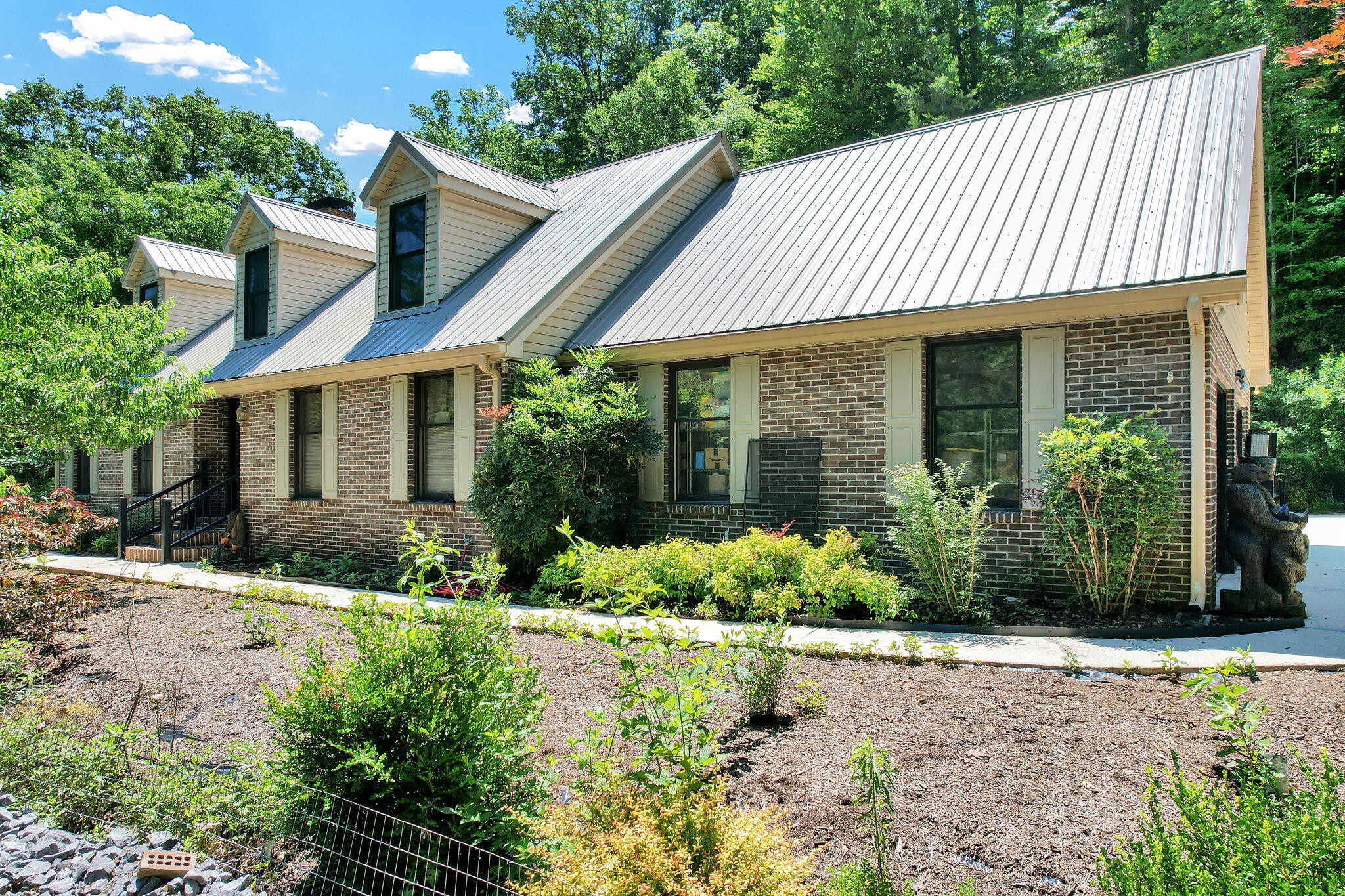 220 Brian Road, NW