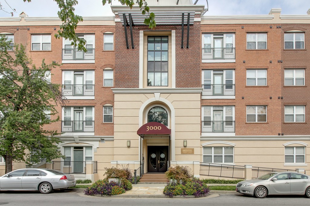 3000 Vanderbilt Pl