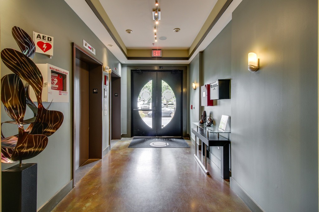 3000 Vanderbilt Pl