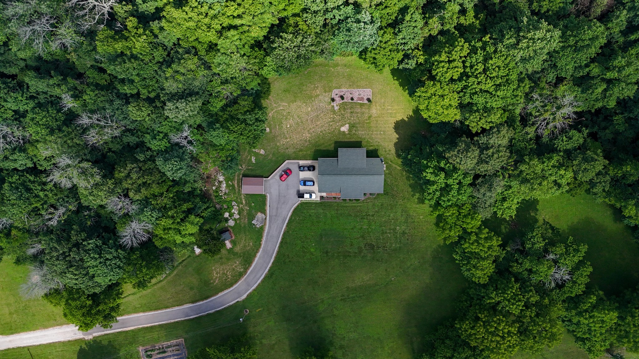 4050 Cantebury DR